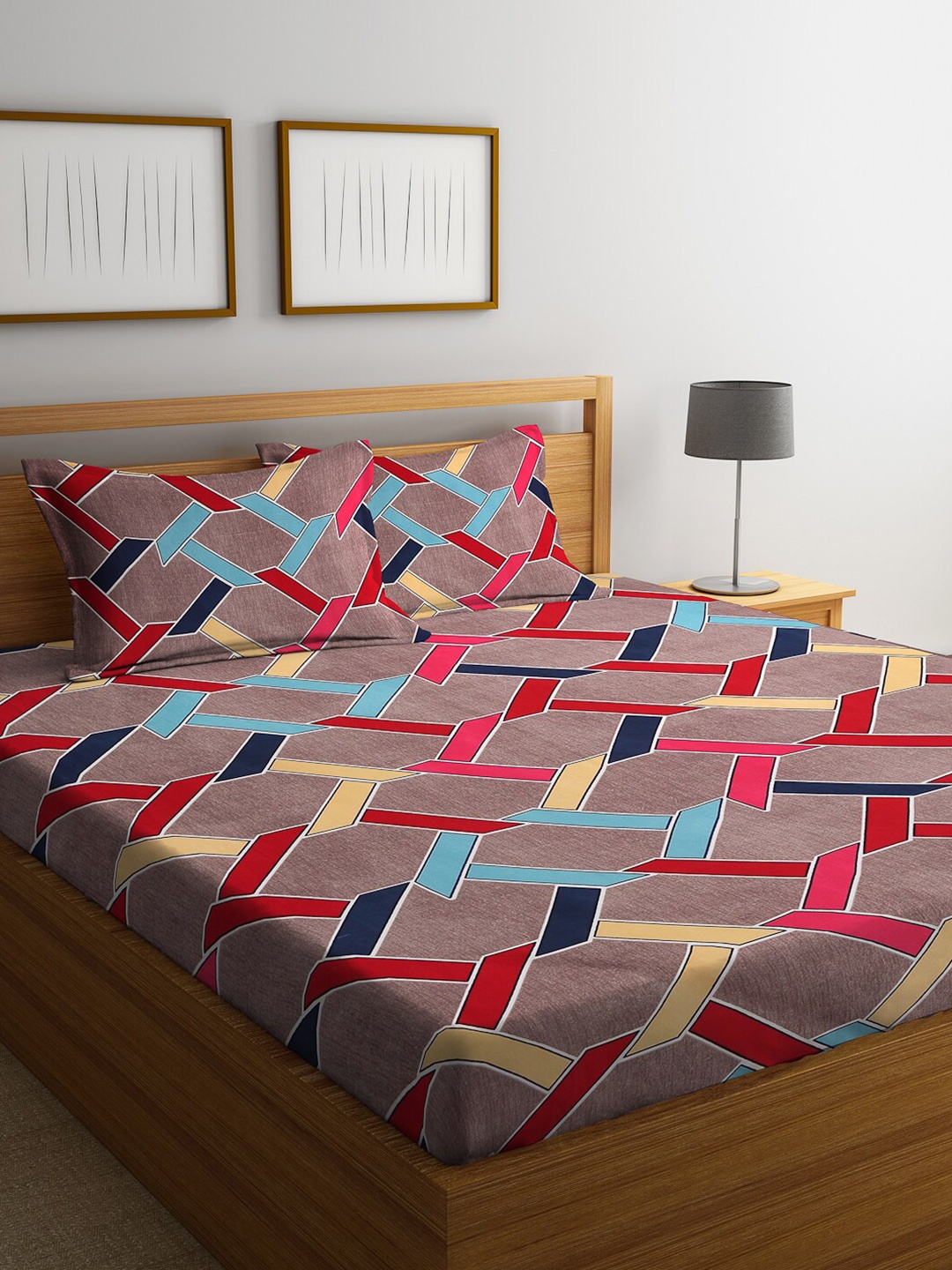 

HOSTA HOMES Brown & Red Geometric 300 TC King Bedsheet with 2 Pillow Covers