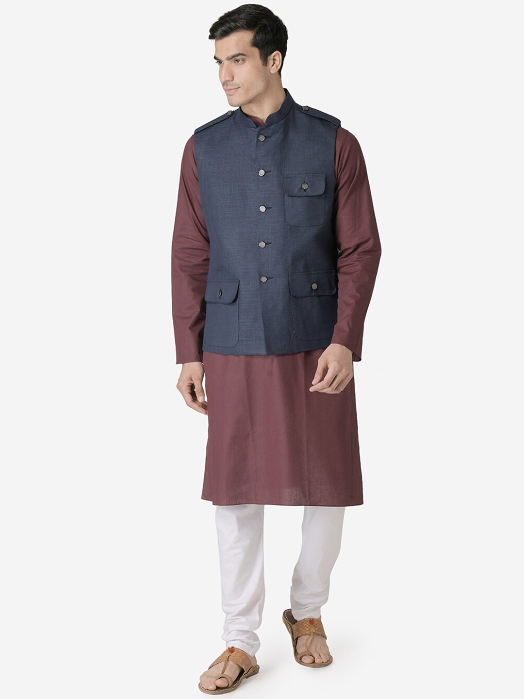 

TABARD Men Maroon Pure Cotton Kurta with Churidar & Nehru Jacket