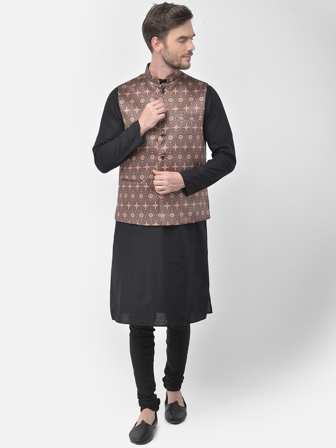 

TABARD Men Black Ethnic Motifs Pure Cotton Kurta with Churidar & with Nehru Jacket