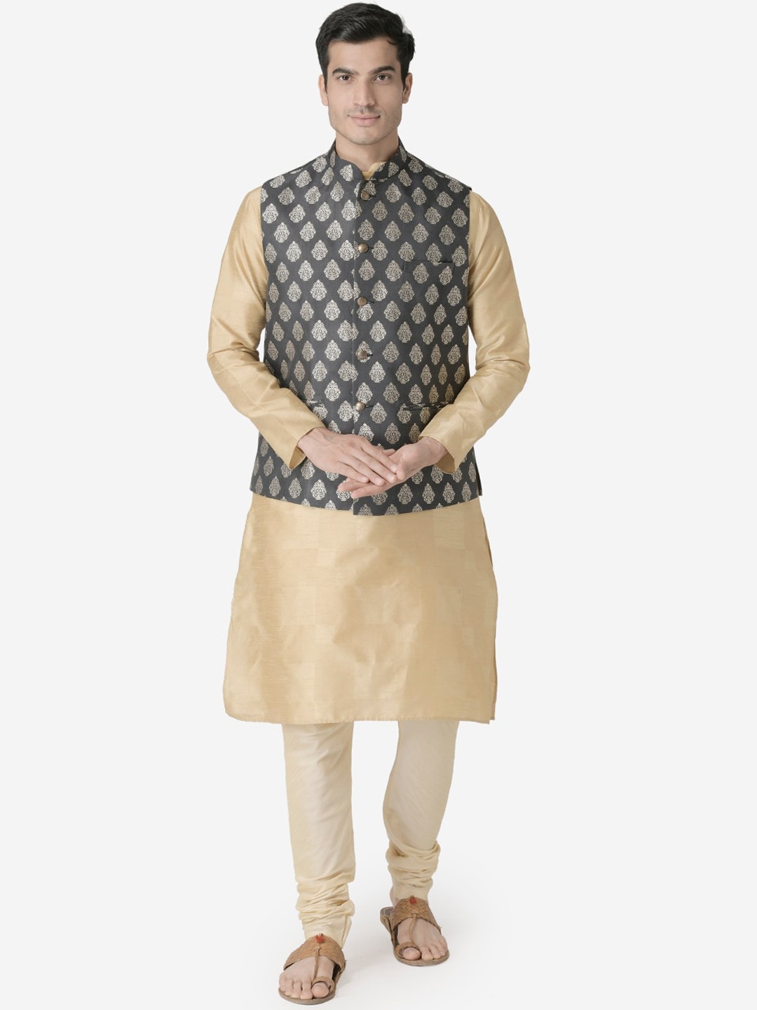 

TABARD Men Beige Printed Kurta with Churidar & Nehru Jacket