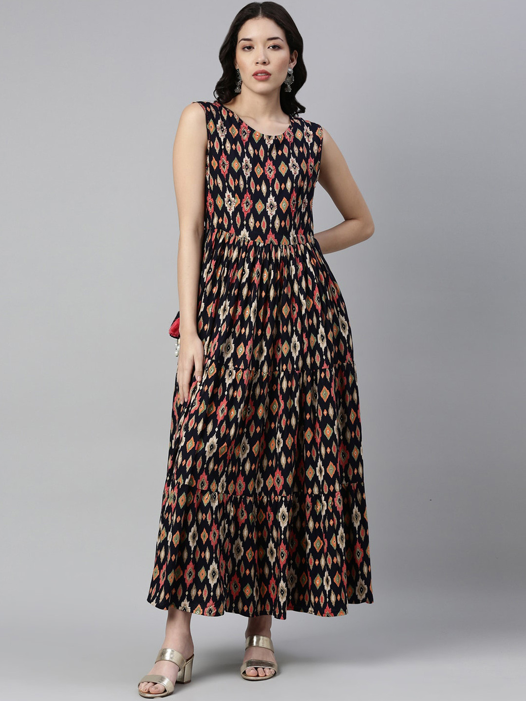 

Neerus Women Navy Blue & Beige Ethnic Motifs Printed Anarkali Kurta