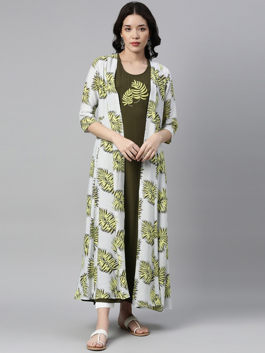 

Neerus Women Olive Green & White Floral Printed Floral Layered Kurta