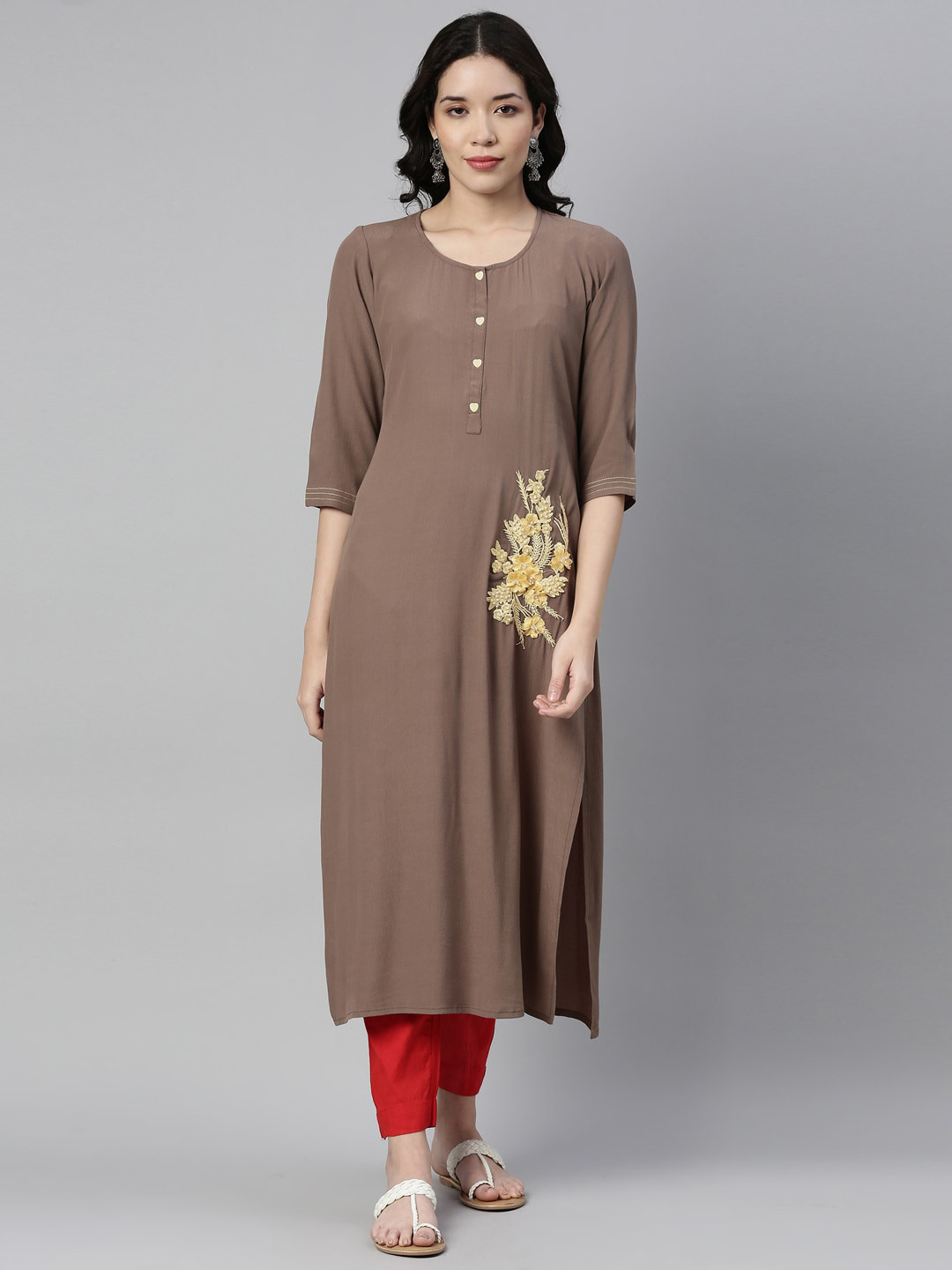 

Neerus Women Brown Embroidered Floral Kurta