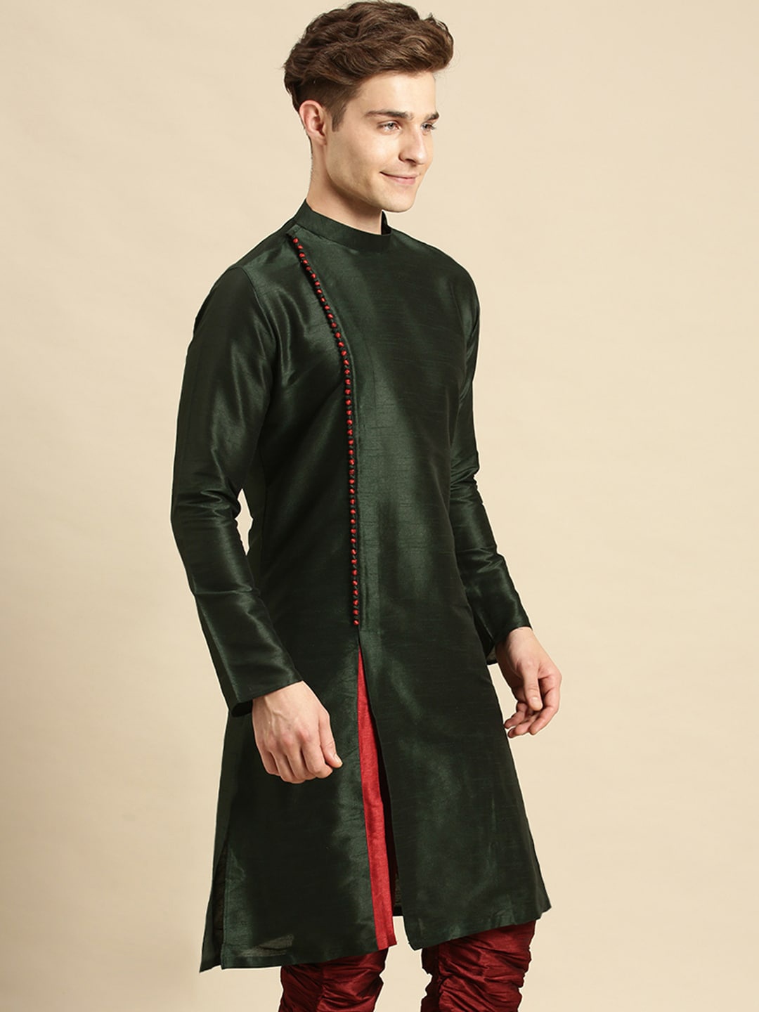 

Sanwara Men Green Keyhole Neck Thread Work Pathani Kurta