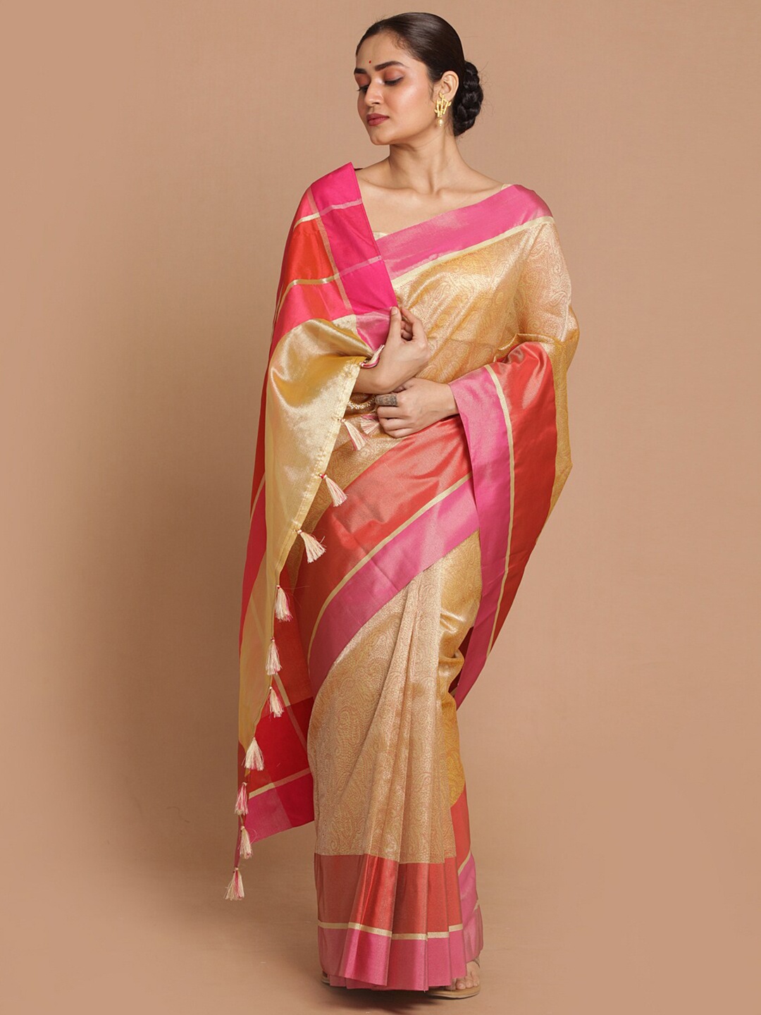 

Indethnic Silver-Toned & Pink Paisley Zari Banarasi Saree