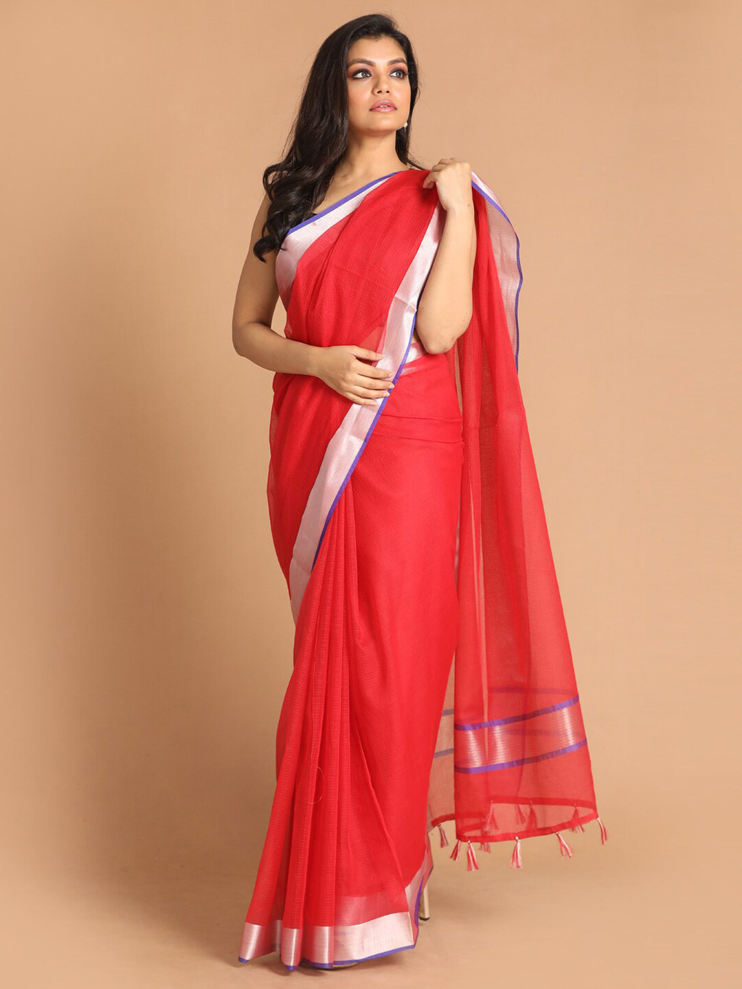 

Indethnic Red & Silver-Toned Silk Cotton Kota Saree