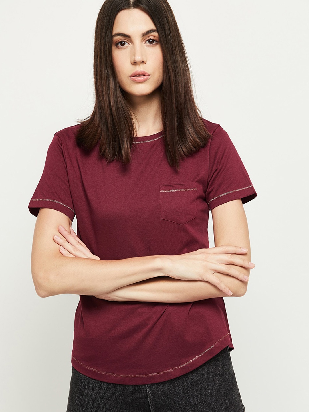 

max Women Burgundy Pockets T-shirt