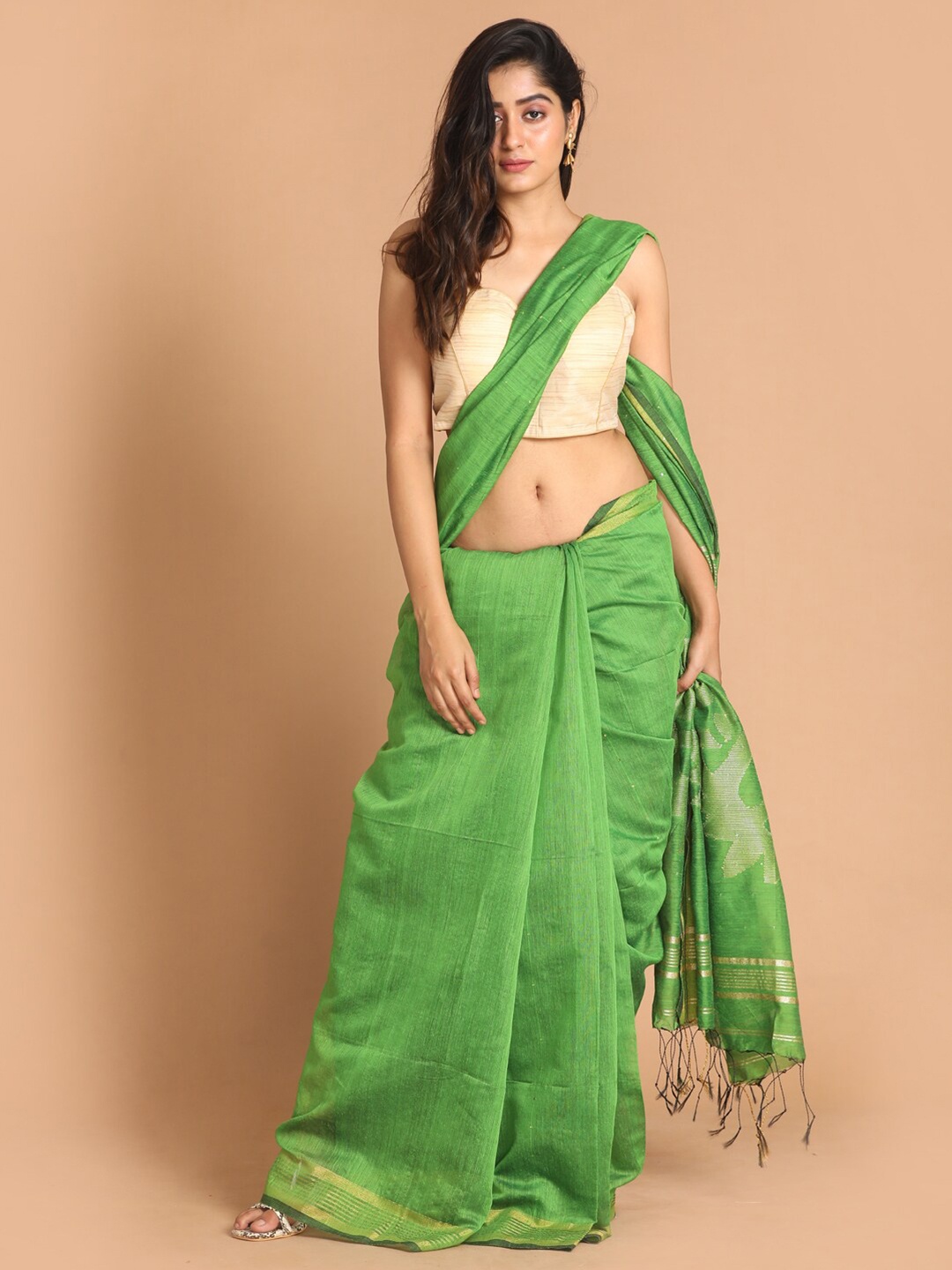 

Indethnic Green & Gold Jamdani Saree