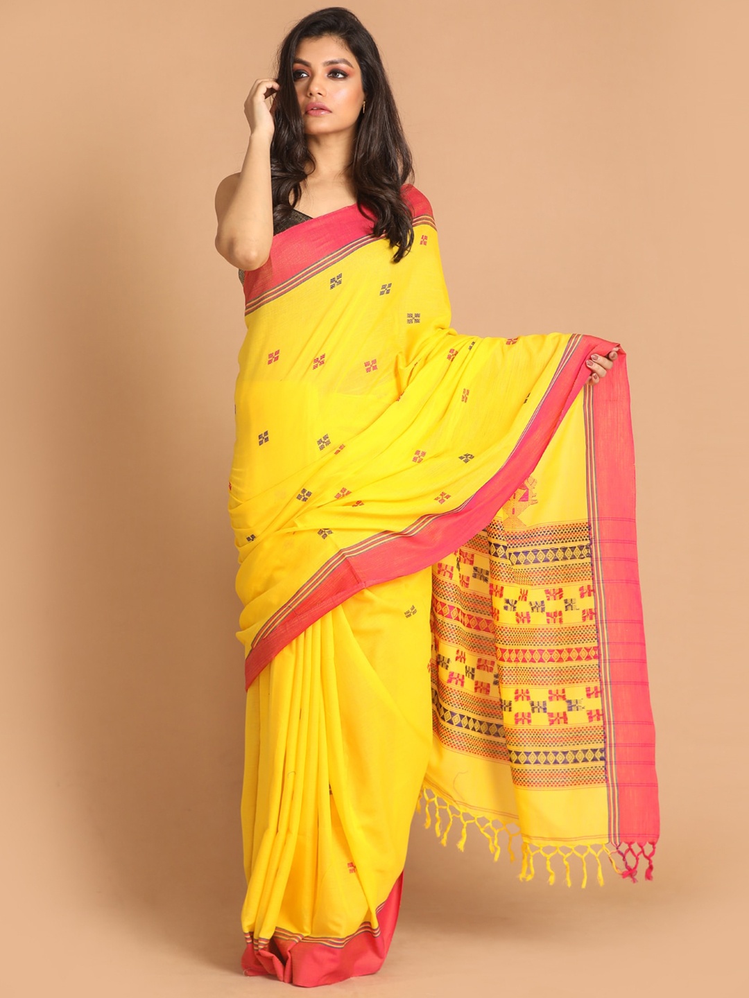 

Indethnic Yellow & Red Woven Design Pure Cotton Jamdani Saree