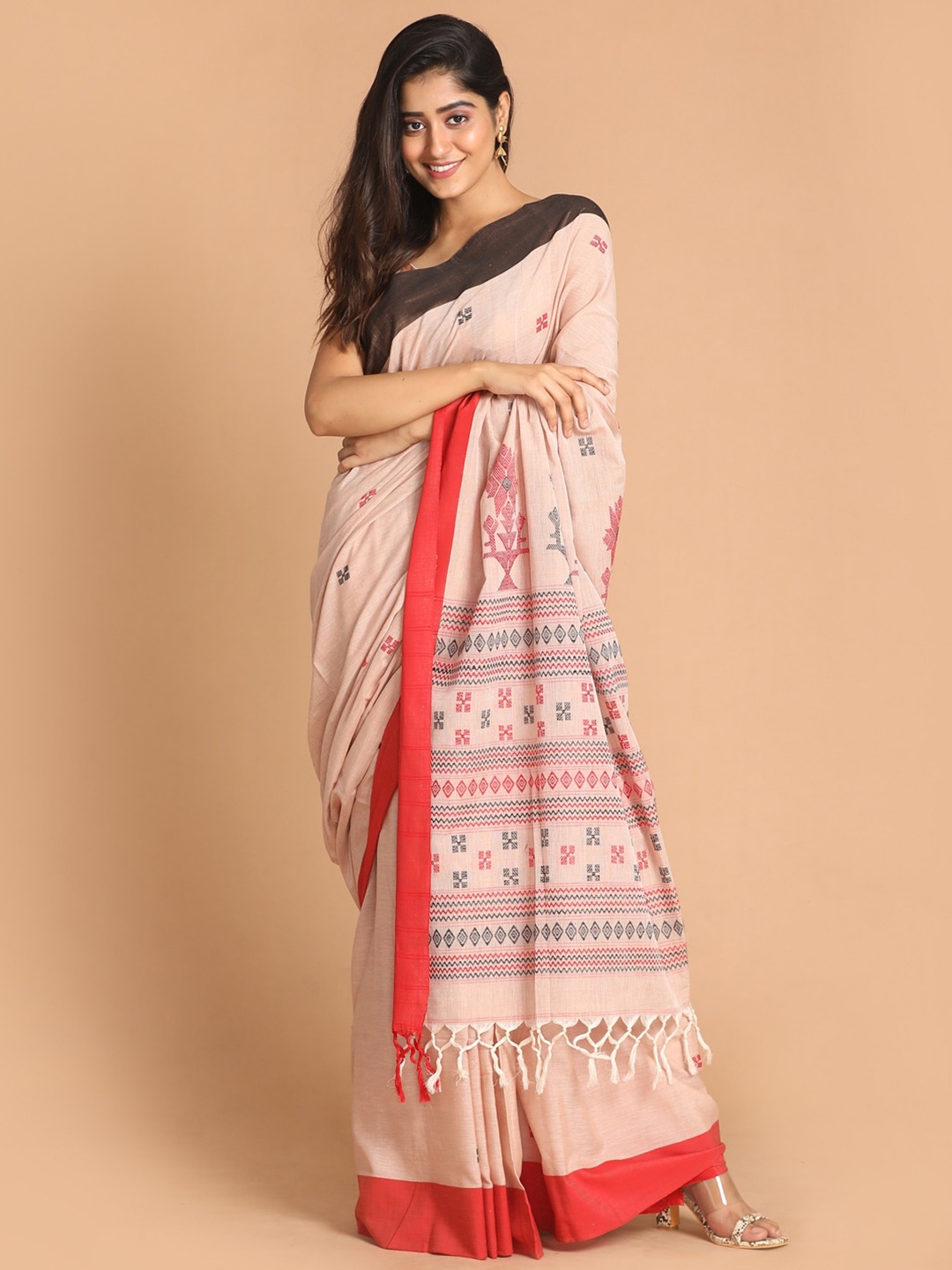 

Indethnic Beige & Red Ethnic Motifs Pure Cotton Jamdani Saree