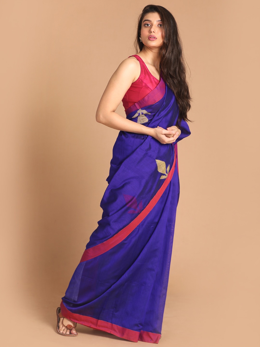 

Indethnic Blue & Pink Floral Jamdani Saree