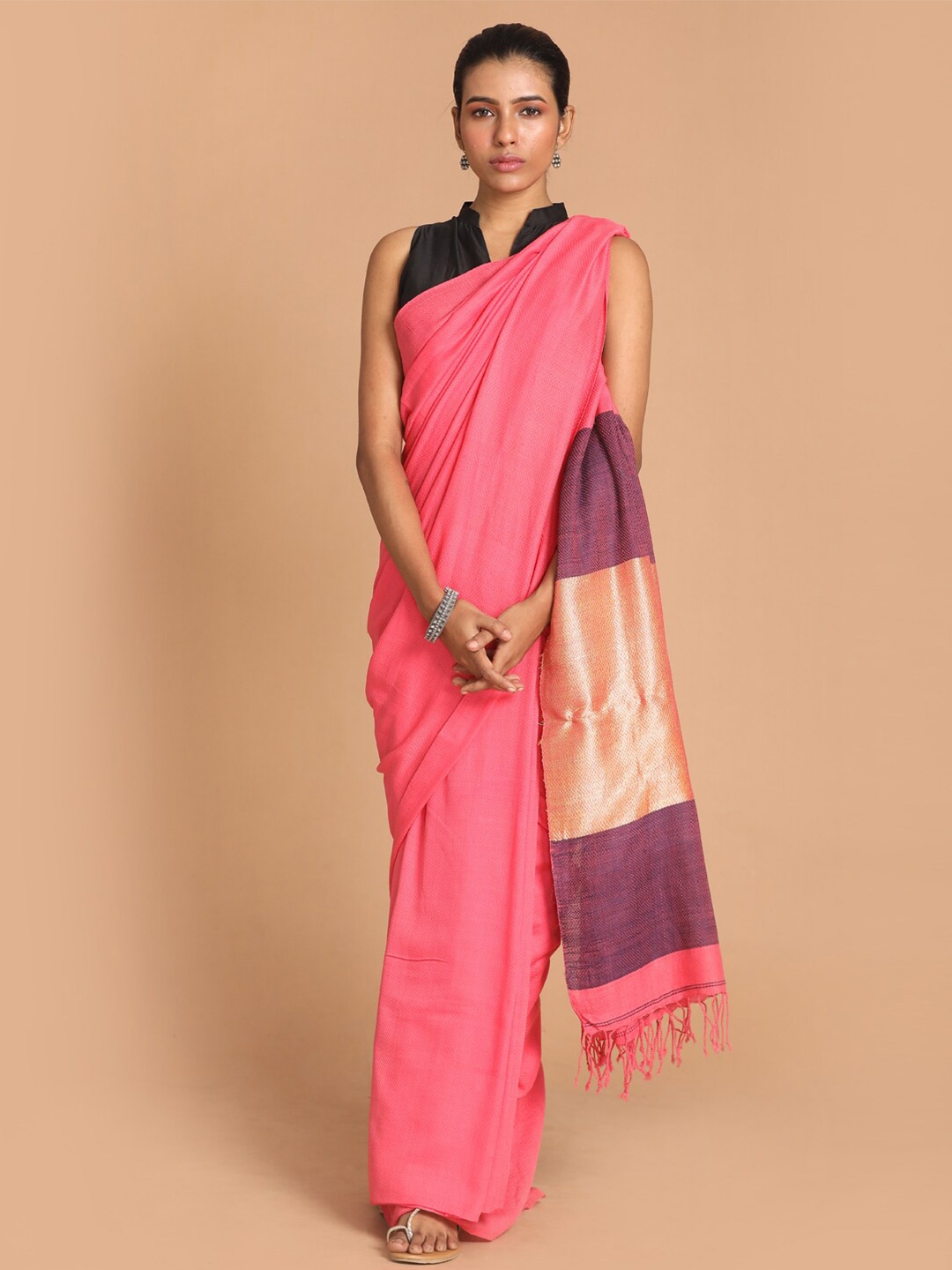

Indethnic Pink & Gold-Toned Pure Cotton Jamdani Saree