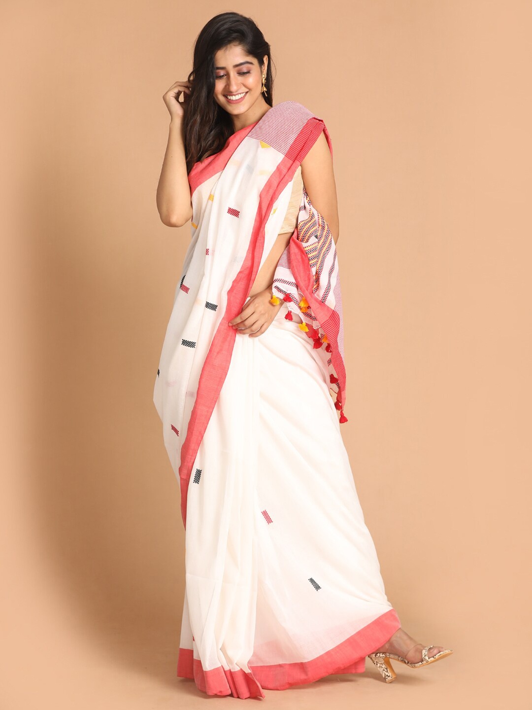 

Indethnic White Woven Design Pure Cotton Jamdani Saree