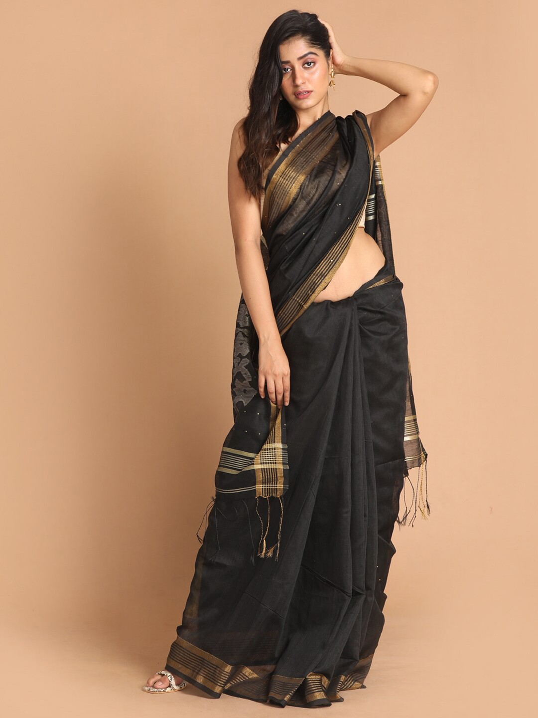 

Indethnic Black & Gold-Toned Jamdani Saree