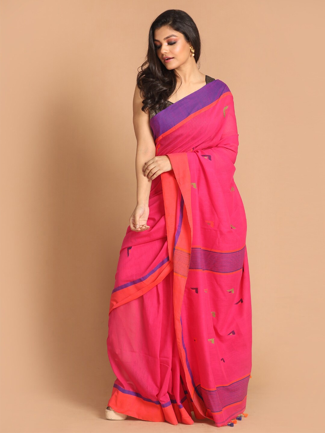 

Indethnic Women Pink & Purple Woven Design Pure Cotton Jamdani Saree