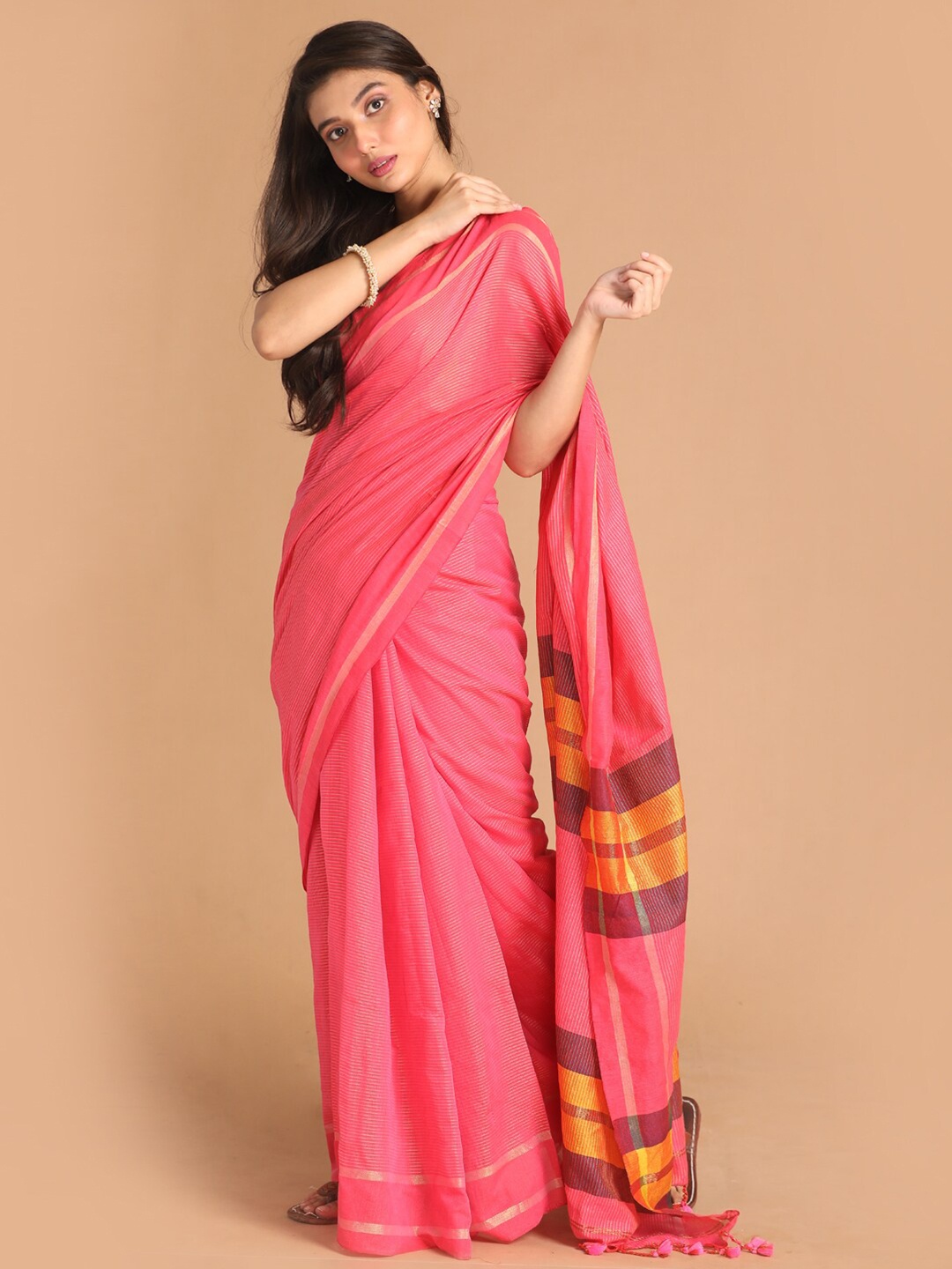 

Indethnic Pink & Gold-Toned Woven Design Pure Cotton Jamdani Saree