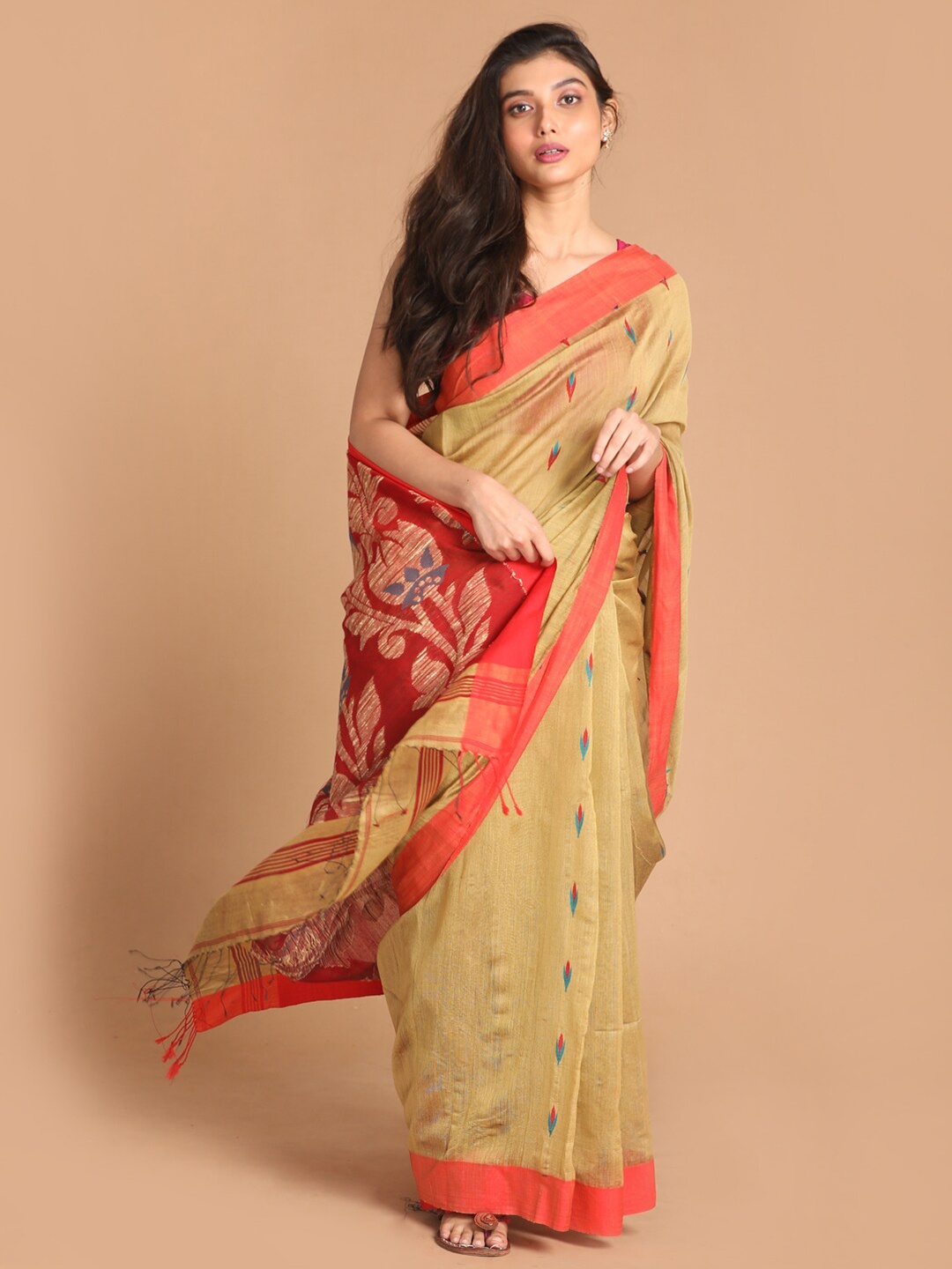 

Indethnic Beige & Orange Woven Design Jamdani Saree