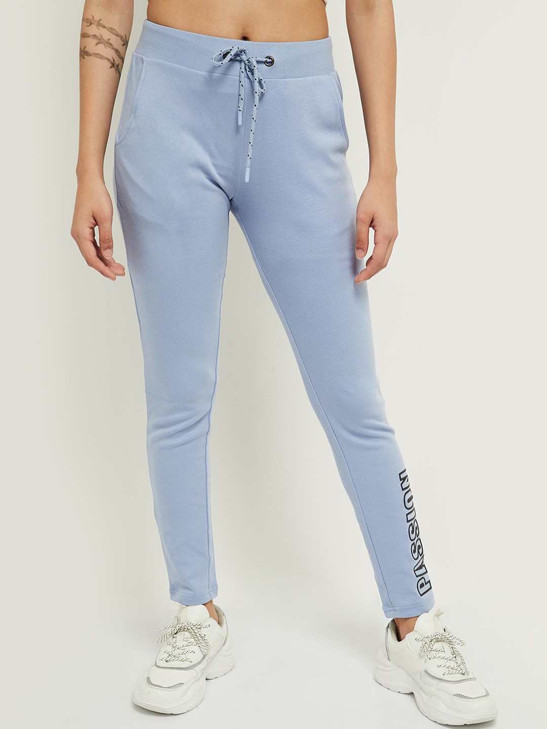 

max Women Blue Solid Pure Cotton Track Pants
