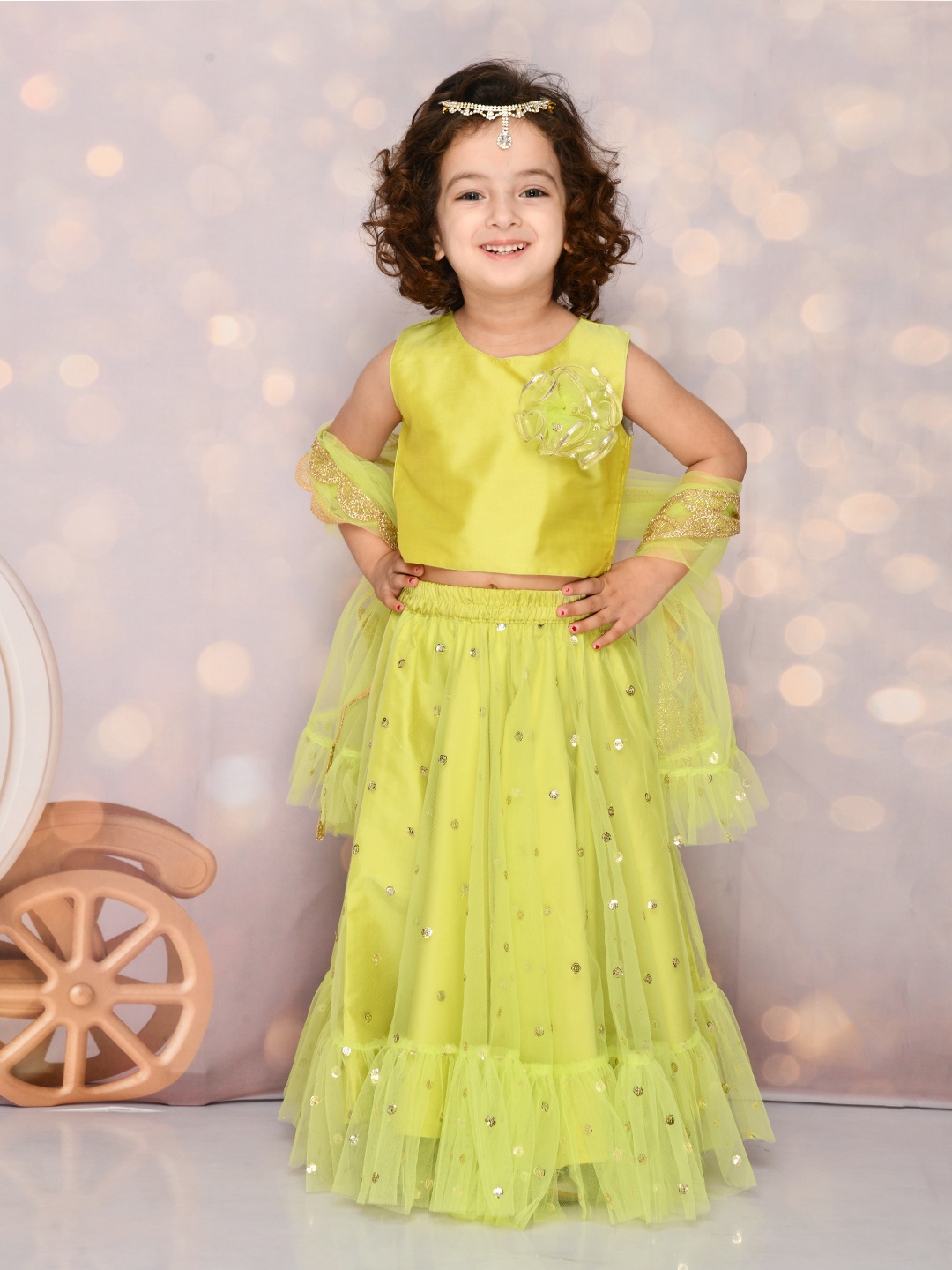 

SAKA DESIGNS Girls Green Embellished Ready to Wear Lehenga & With Blouse & Dupatta