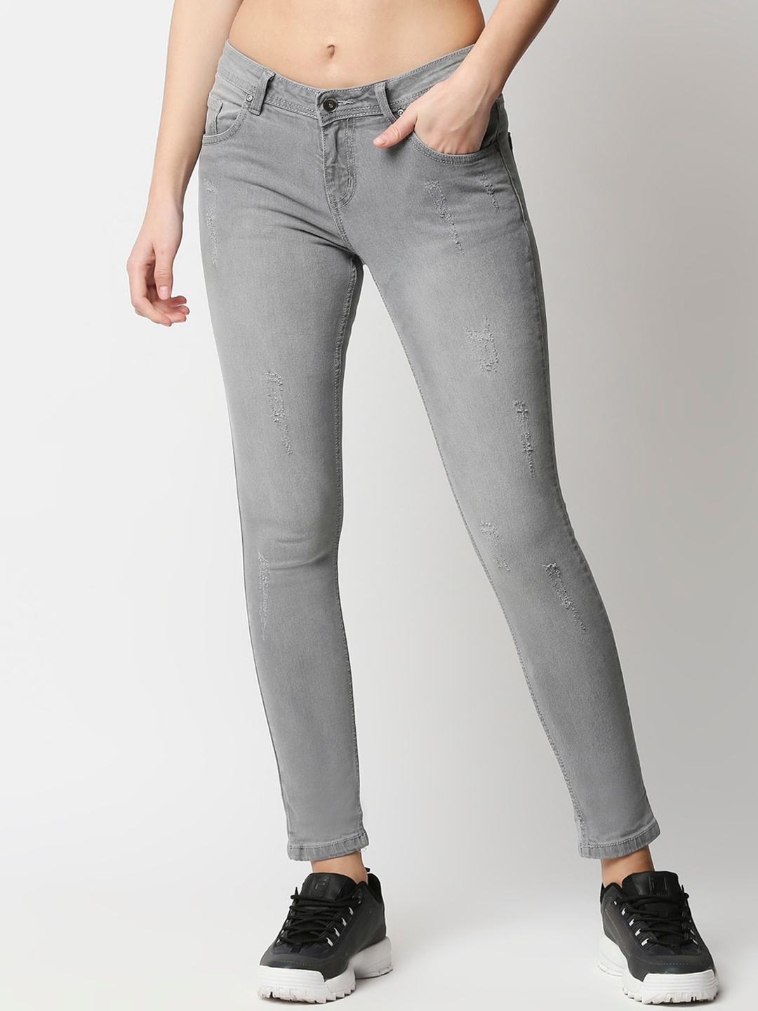 

High Star Women Grey Slim Fit Low Distress Heavy Fade Stretchable Jeans