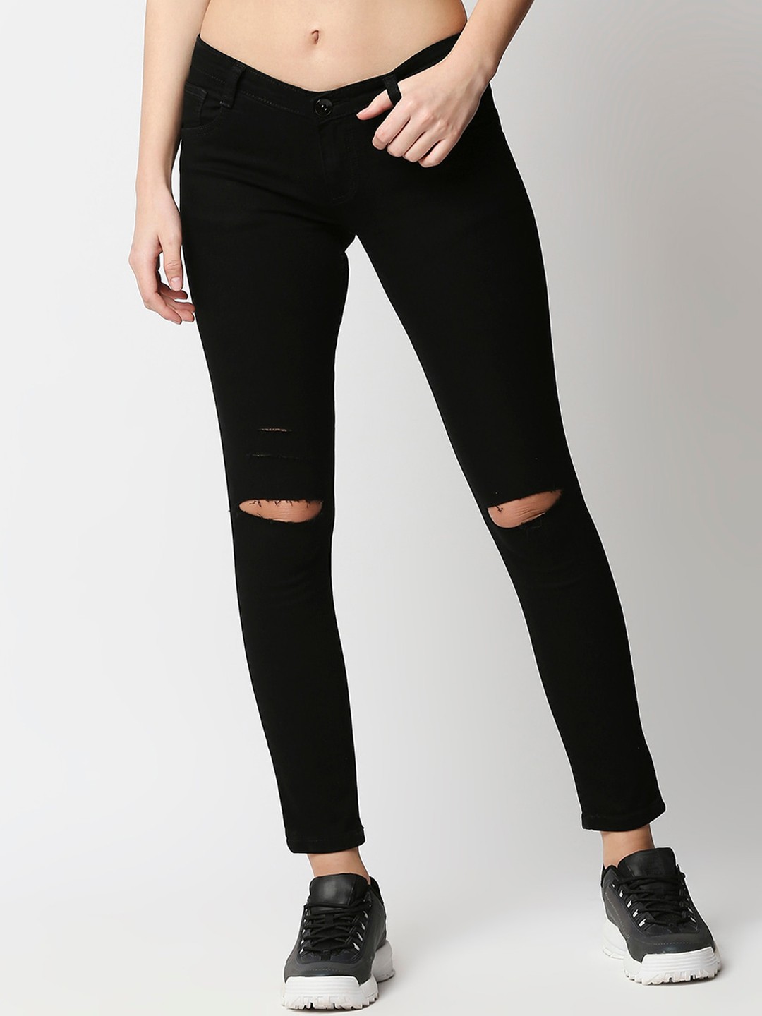 

High Star Women Black Slim Fit Slash Knee Stretchable Jeans