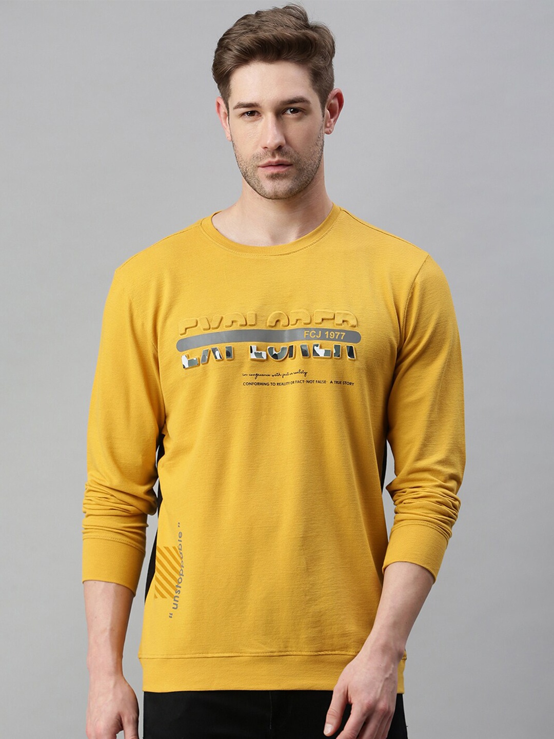 

SHOWOFF Men Yellow Printed Cotton Sweatshirt