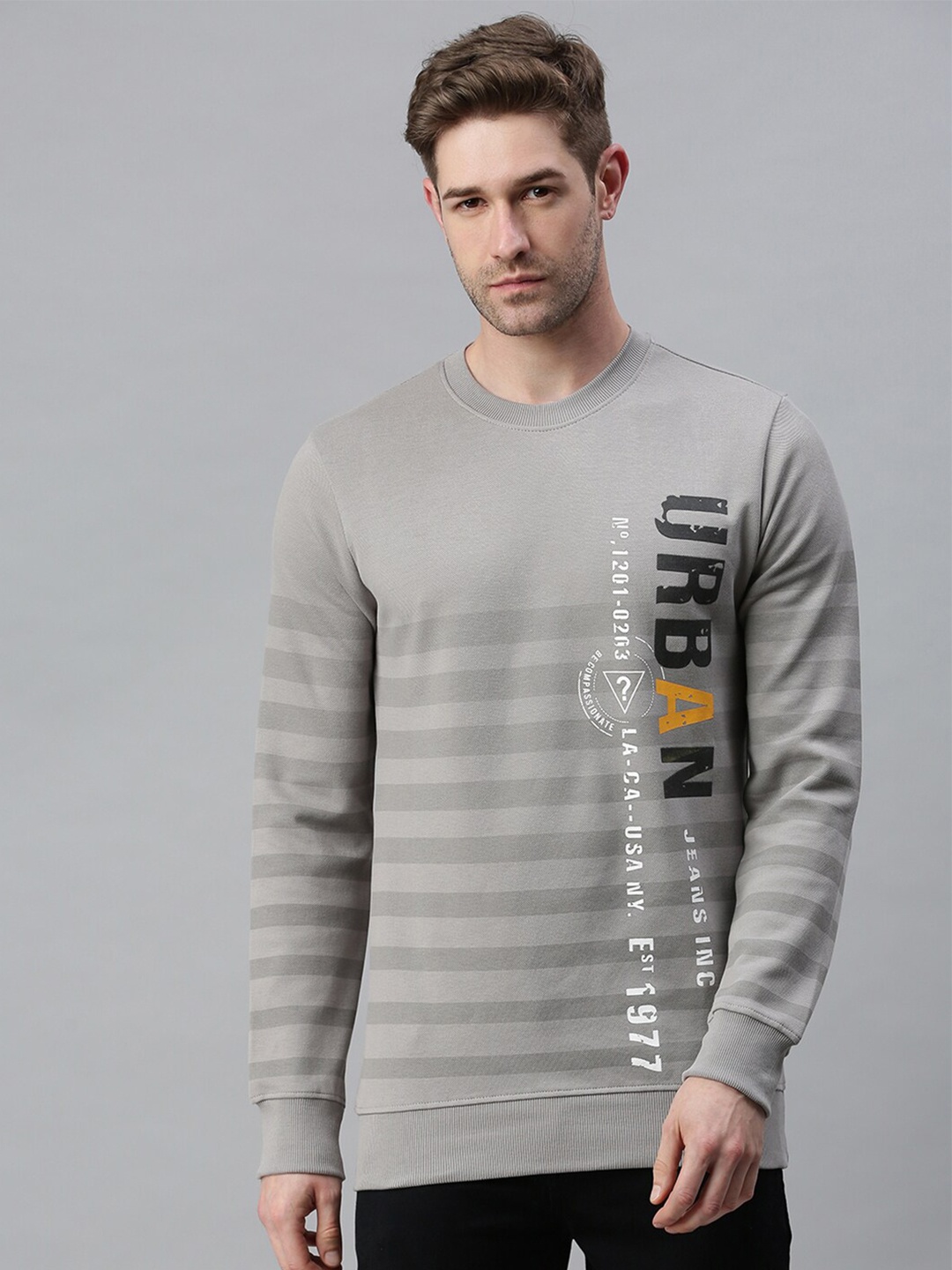 

SHOWOFF Men Grey Printed Cotton Sweatshirt