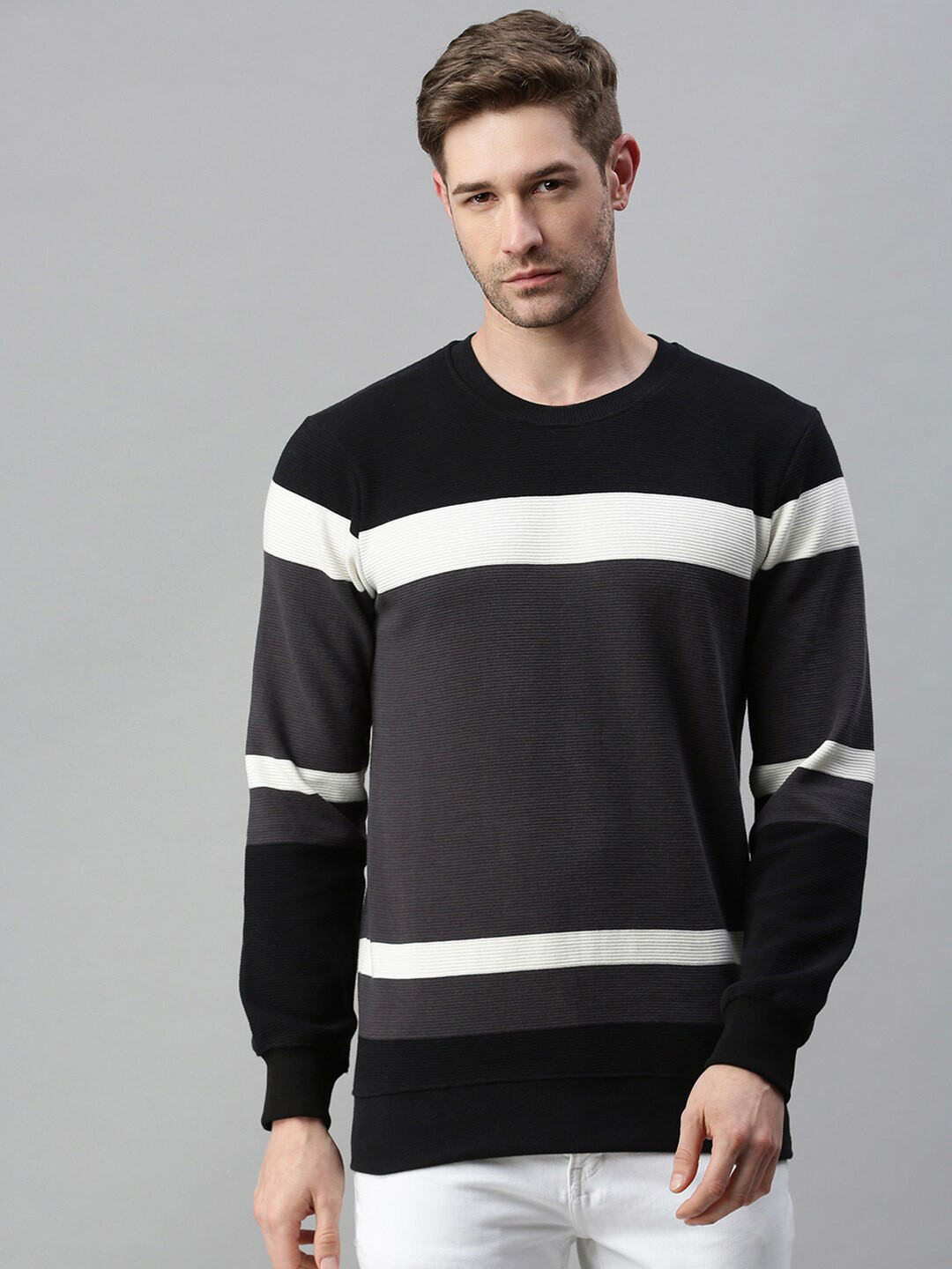 

SHOWOFF Men Black Colourblocked Cotton Sweatshirt