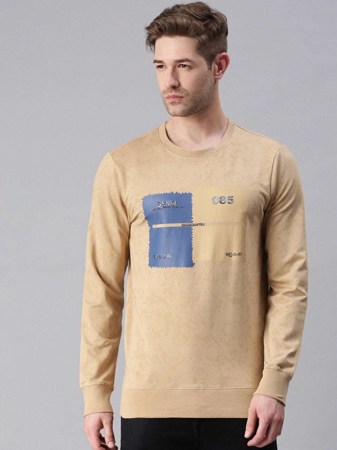 

SHOWOFF Men Beige Printed Sweatshirt