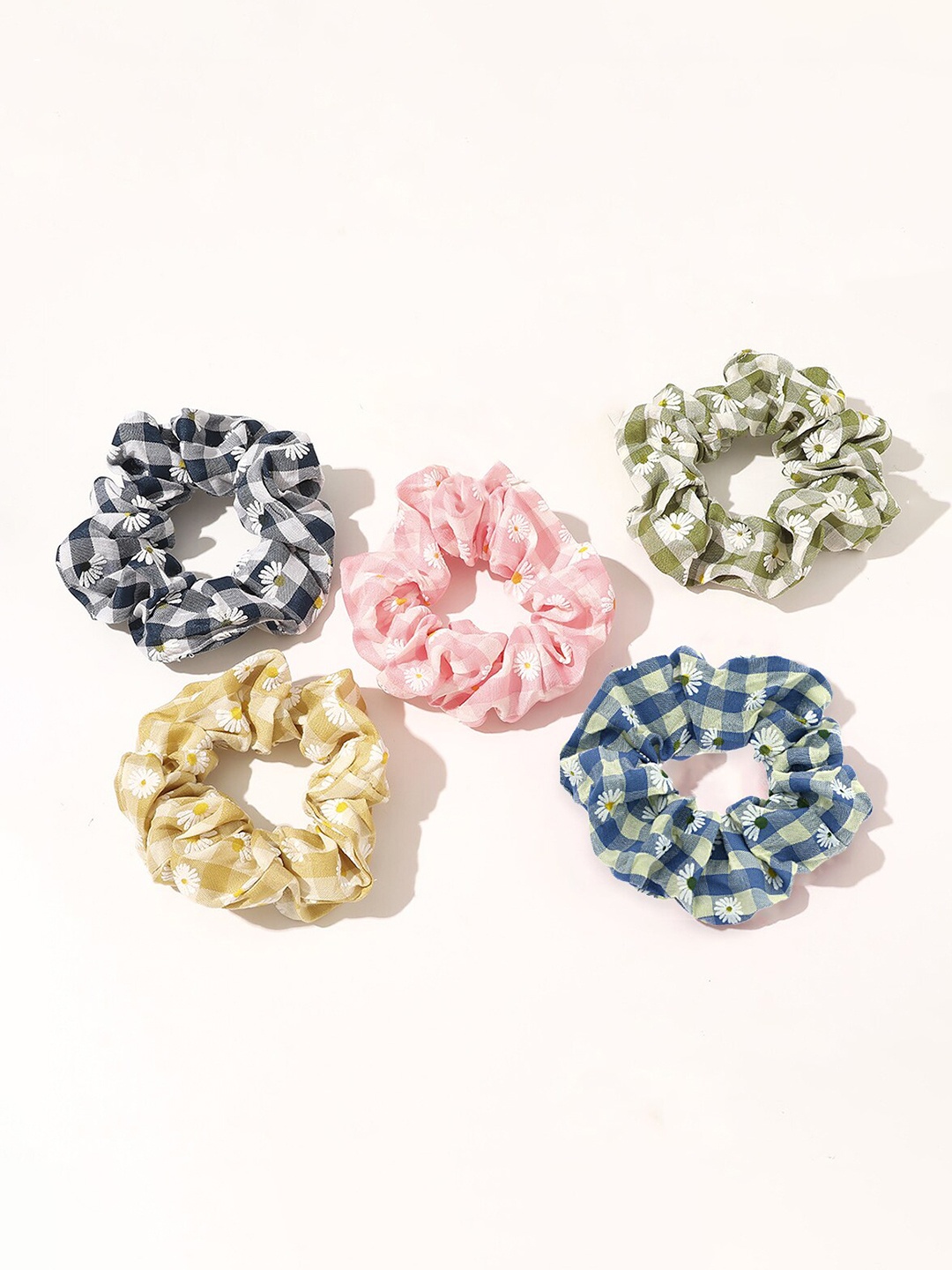 

Yellow Chimes Women Pink & Green Set of 5 Ponytail Holders