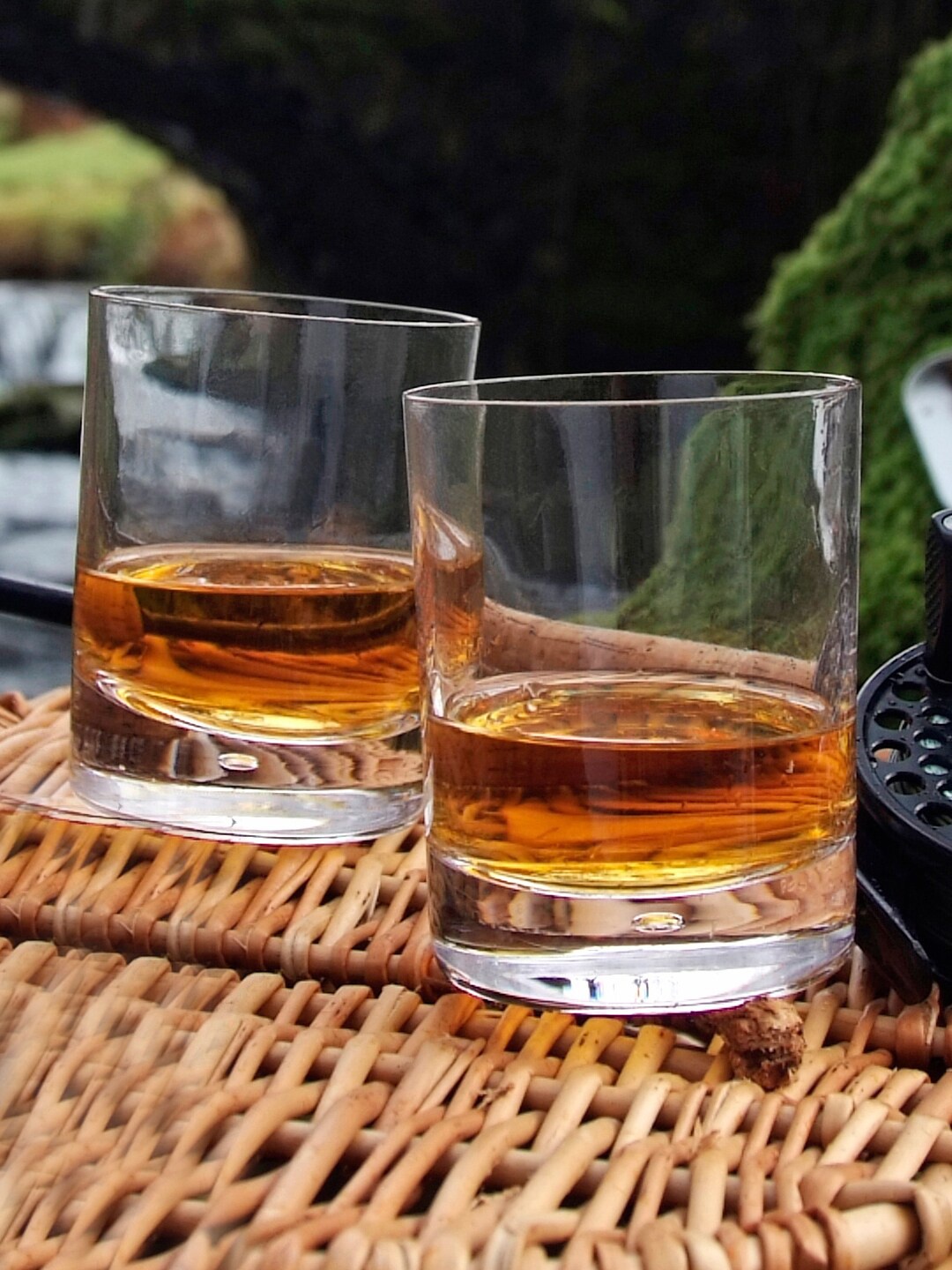 

DARTINGTON Set Of 2 Transparent Solid Glass Whisky Glasses