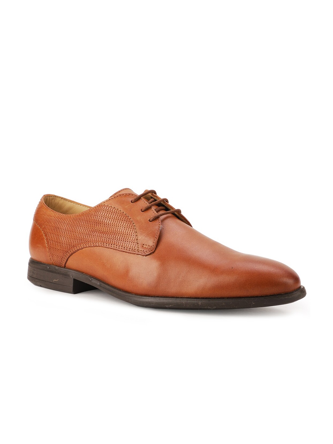 

Bata Men Tan-Brown Textured Leather Formal Derbys