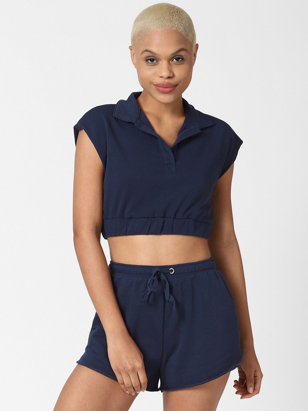 

FOREVER 21 Women Blue Solid Cropped Polo Shirt & Shorts Set, Navy blue