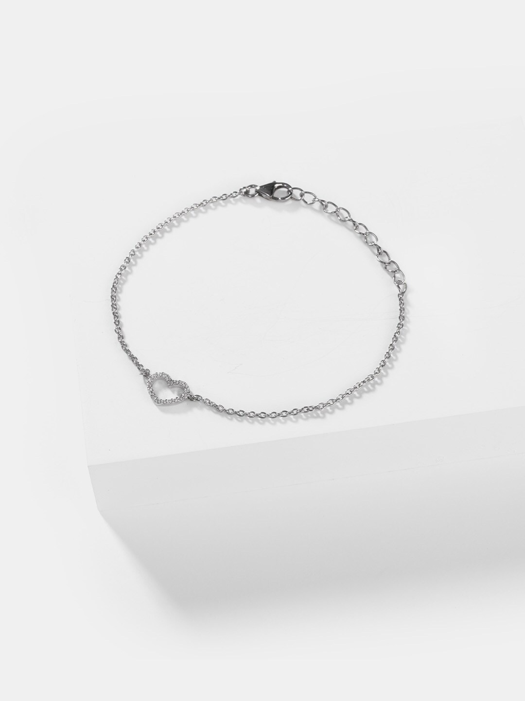

SHAYA Women Silver-Toned & White Silver Link Bracelet