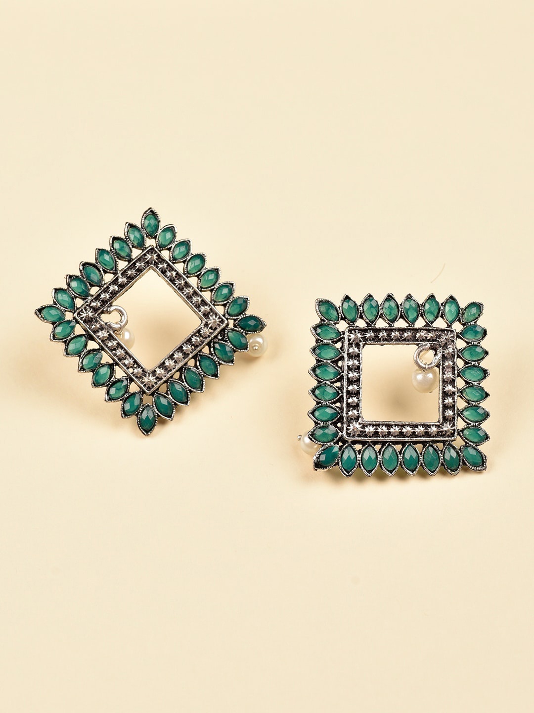 

Indi INSIDE Silver-Toned & Green Oxidised Studs Earrings