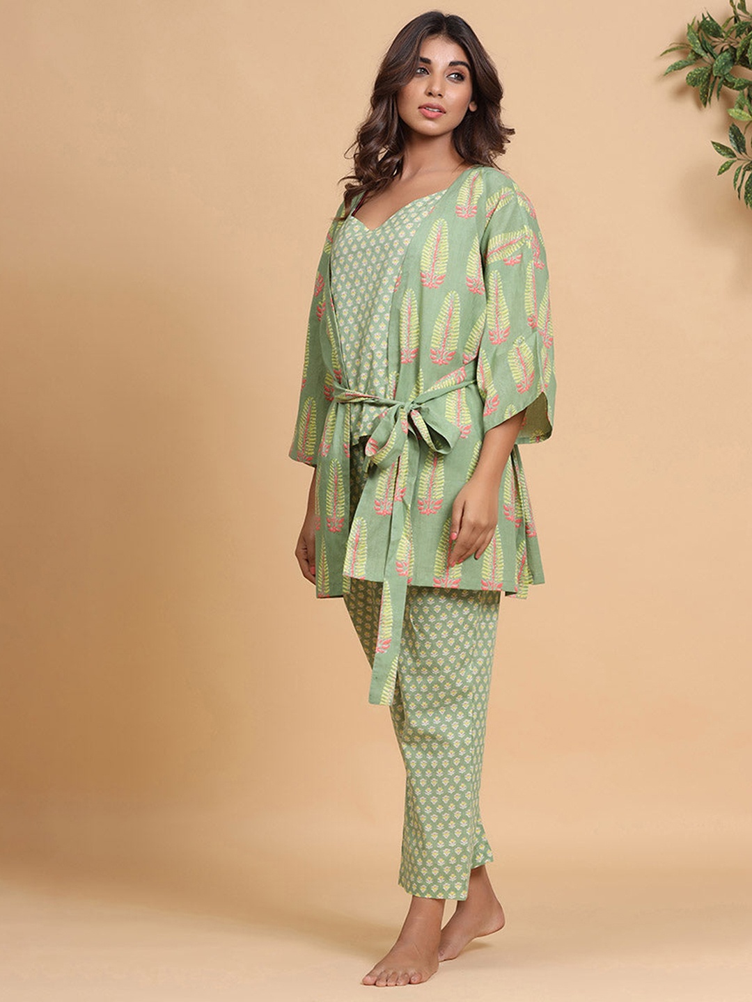 

JISORA Women Green & Yellow Printed Pure Cotton Night suit