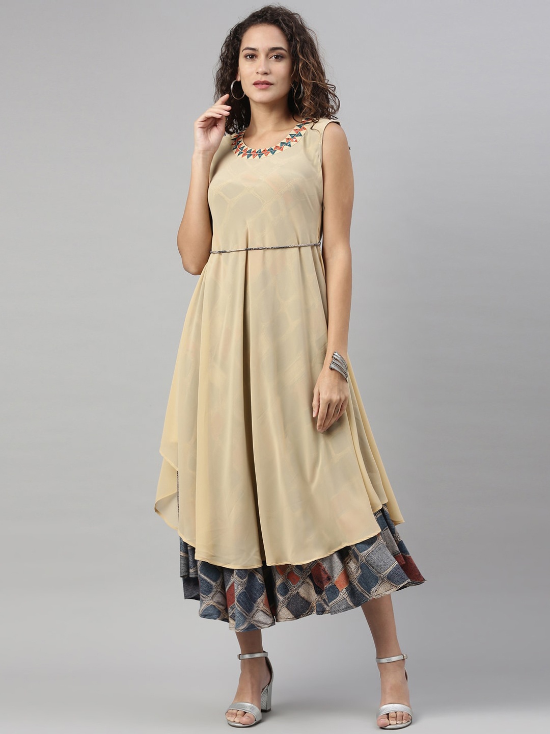 

Neerus Women Beige Georgette Anarkali Kurta