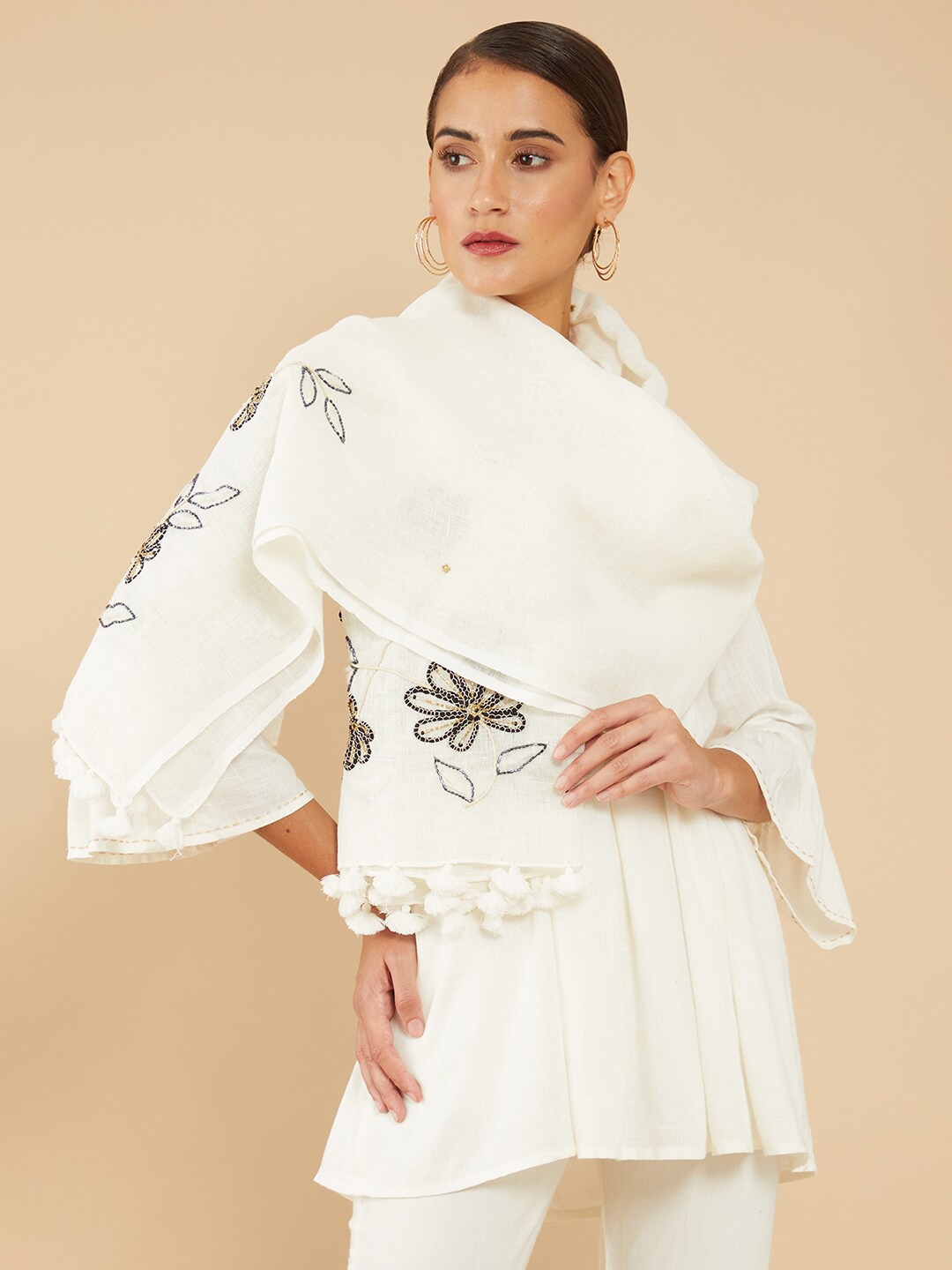 

Soch Women White & Black Printed Stole