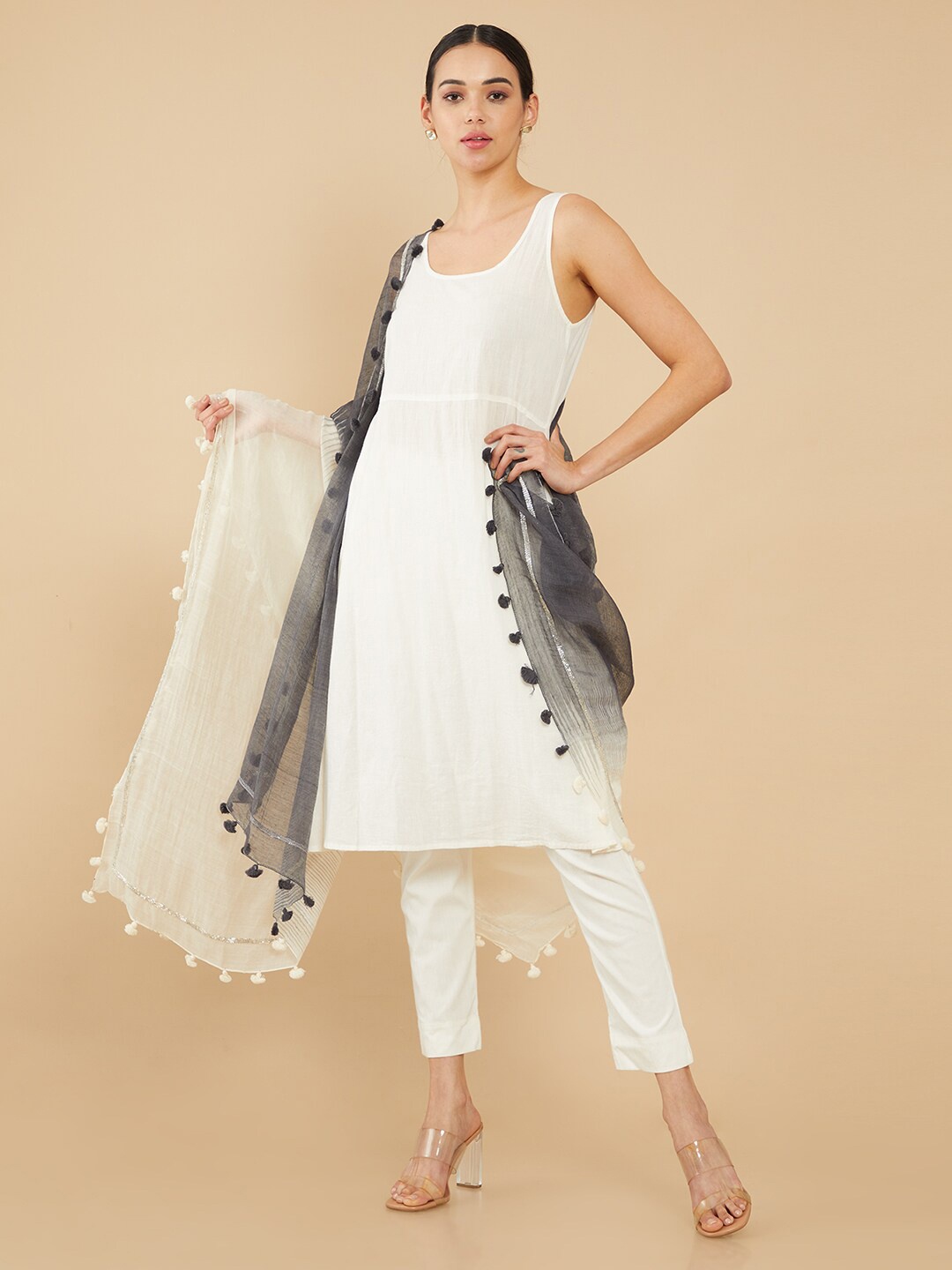 

Soch Women Off White Colourblocked Stole