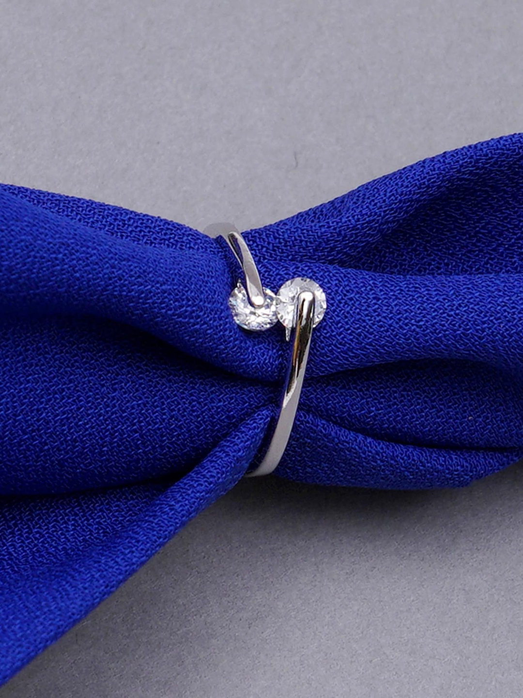 

KARATCART Silver-Plated White AD-Studded Finger Ring