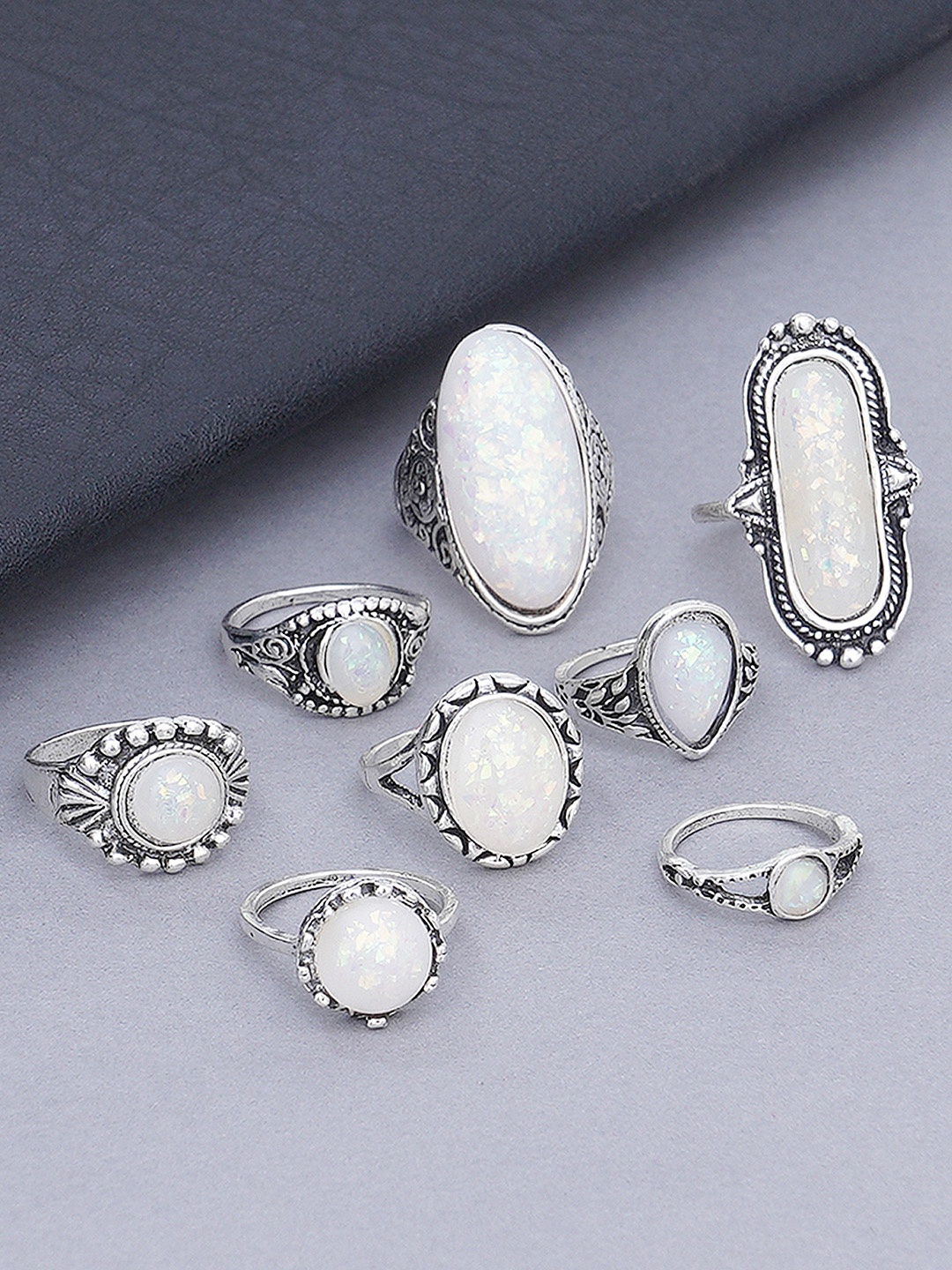 

KARATCART Women Set of 7 Oxidised Silver Midi Ring