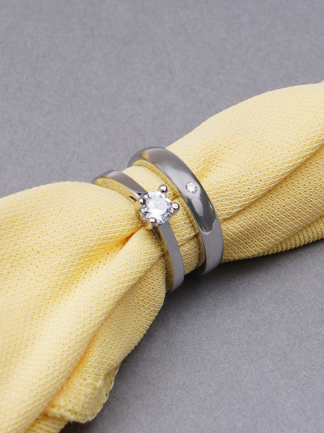 

KARATCART Unisex Silver Elegant Couple Adjustable Ring