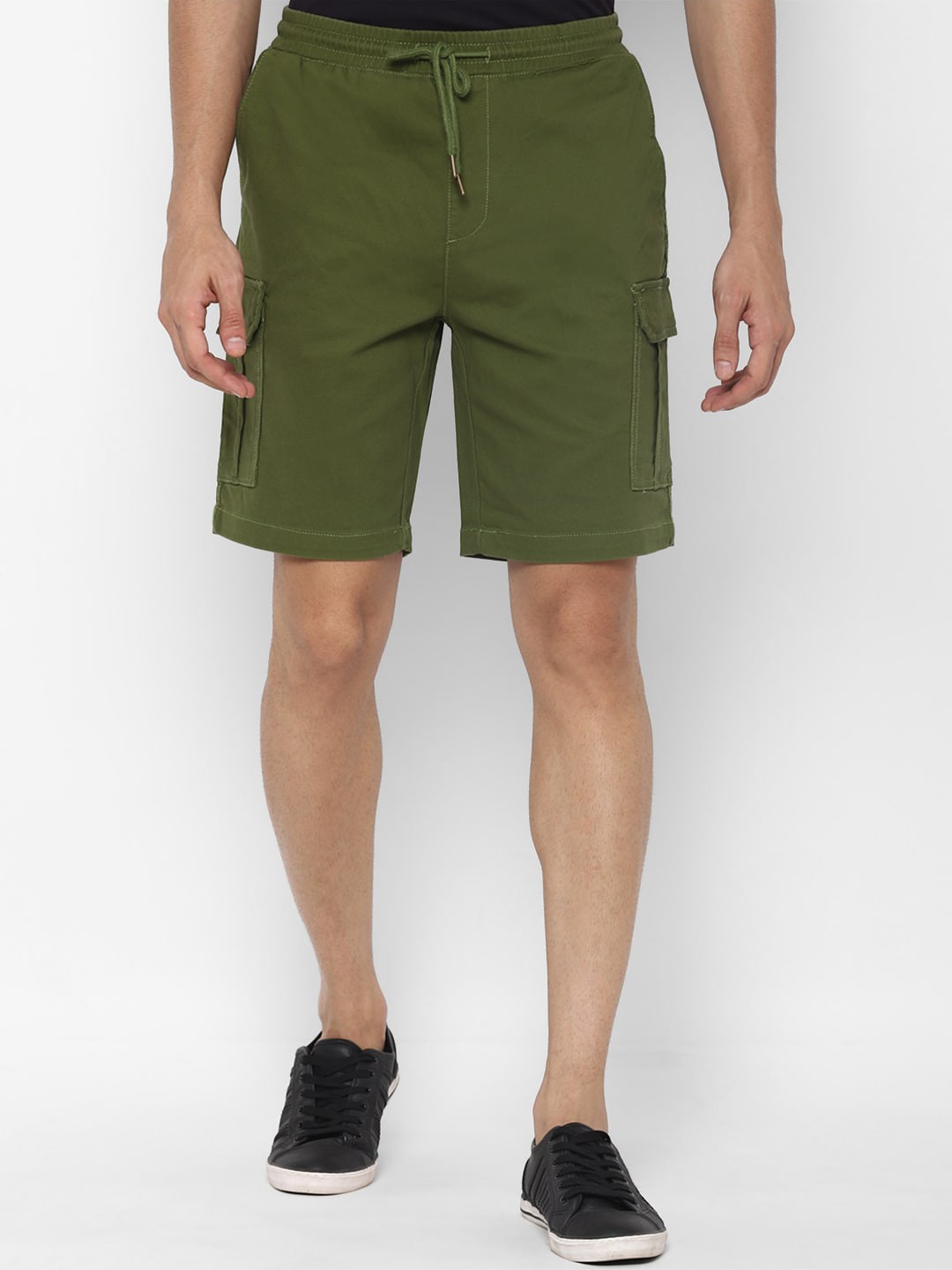 

FOREVER 21 Men Olive Green Cargo Shorts