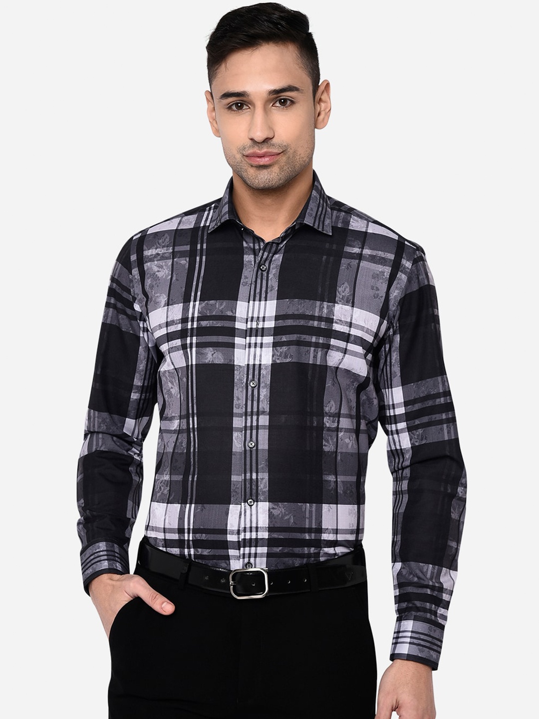 

Greenfibre Men Black Slim Fit Tartan Checks Checked Formal Shirt