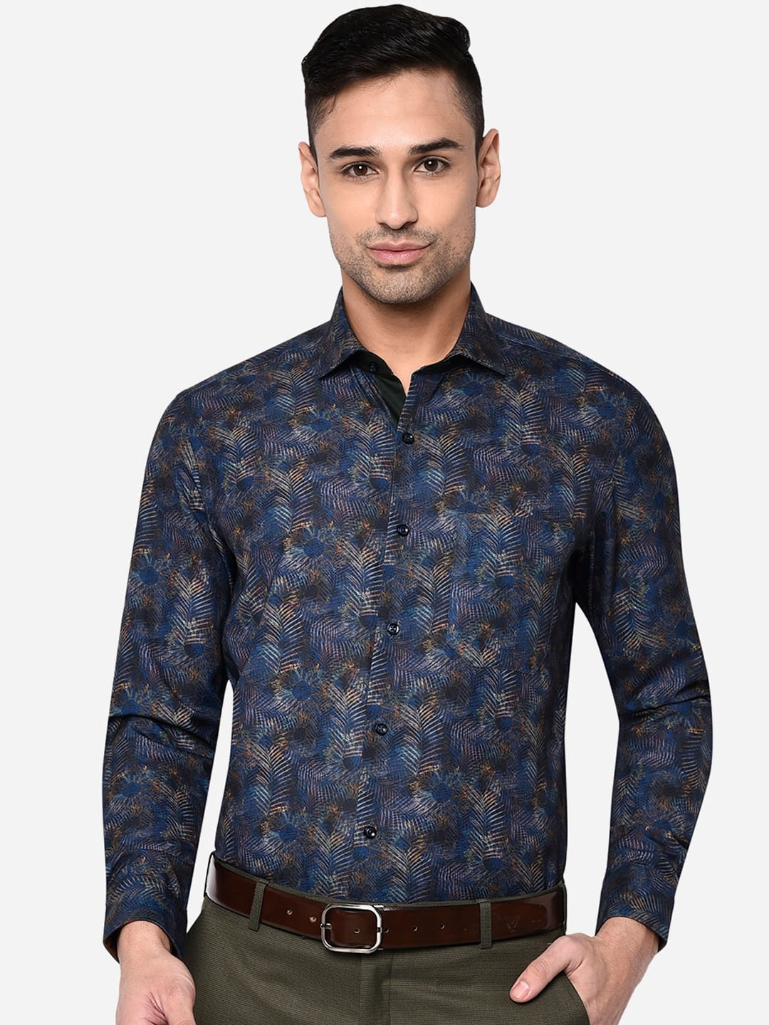 

Greenfibre Men Blue Slim Fit Floral Printed Formal Shirt