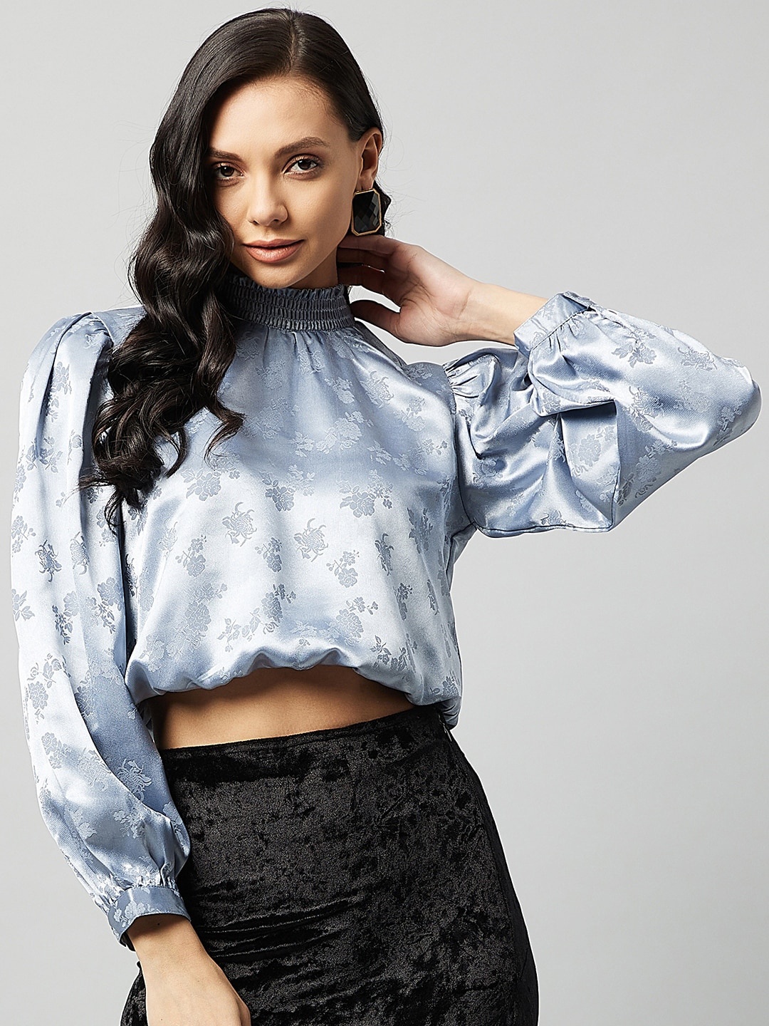 

Marie Claire Blue Floral Blouson Crop Top