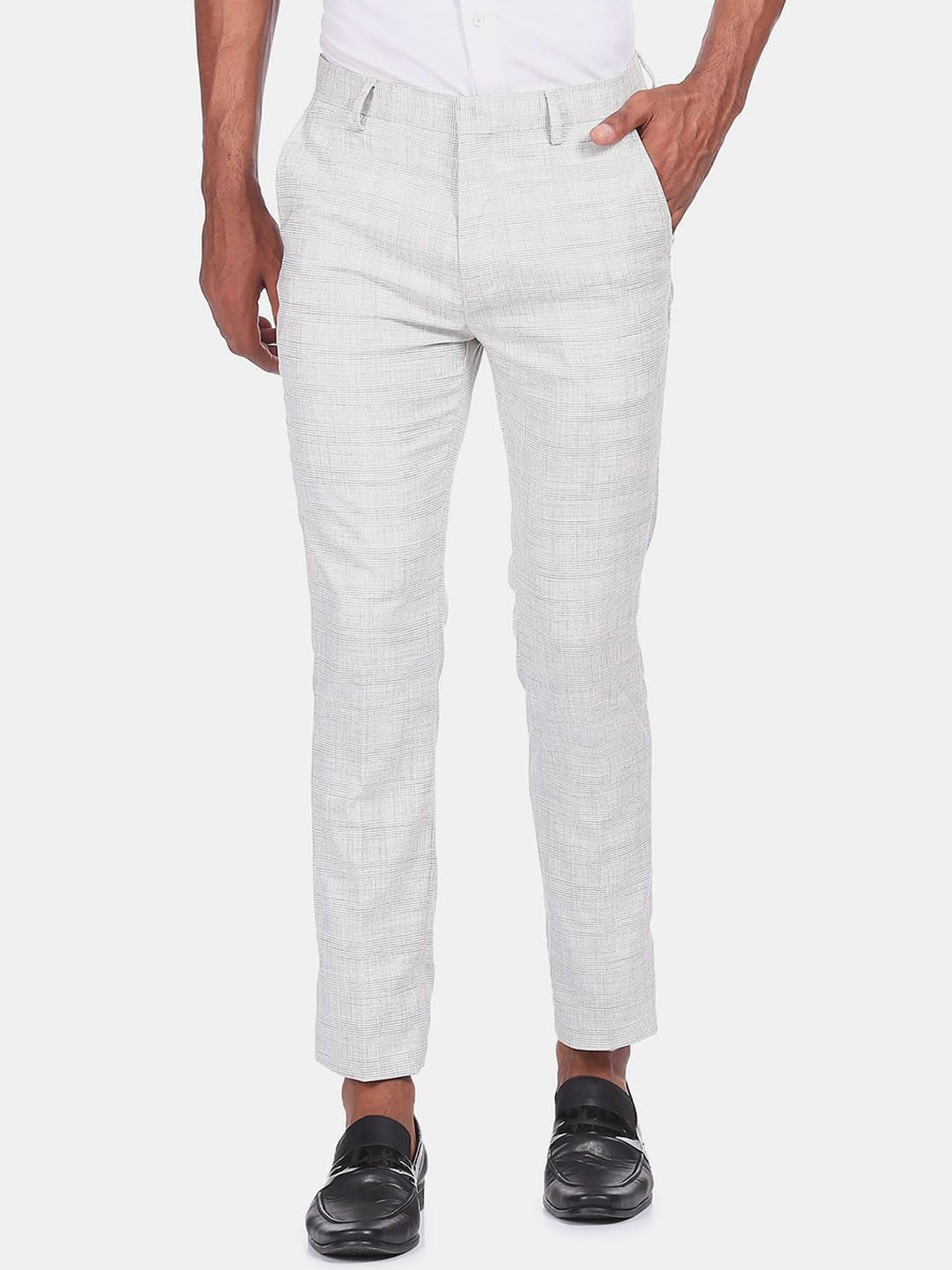 

Arrow New York Men Grey Checked Trousers