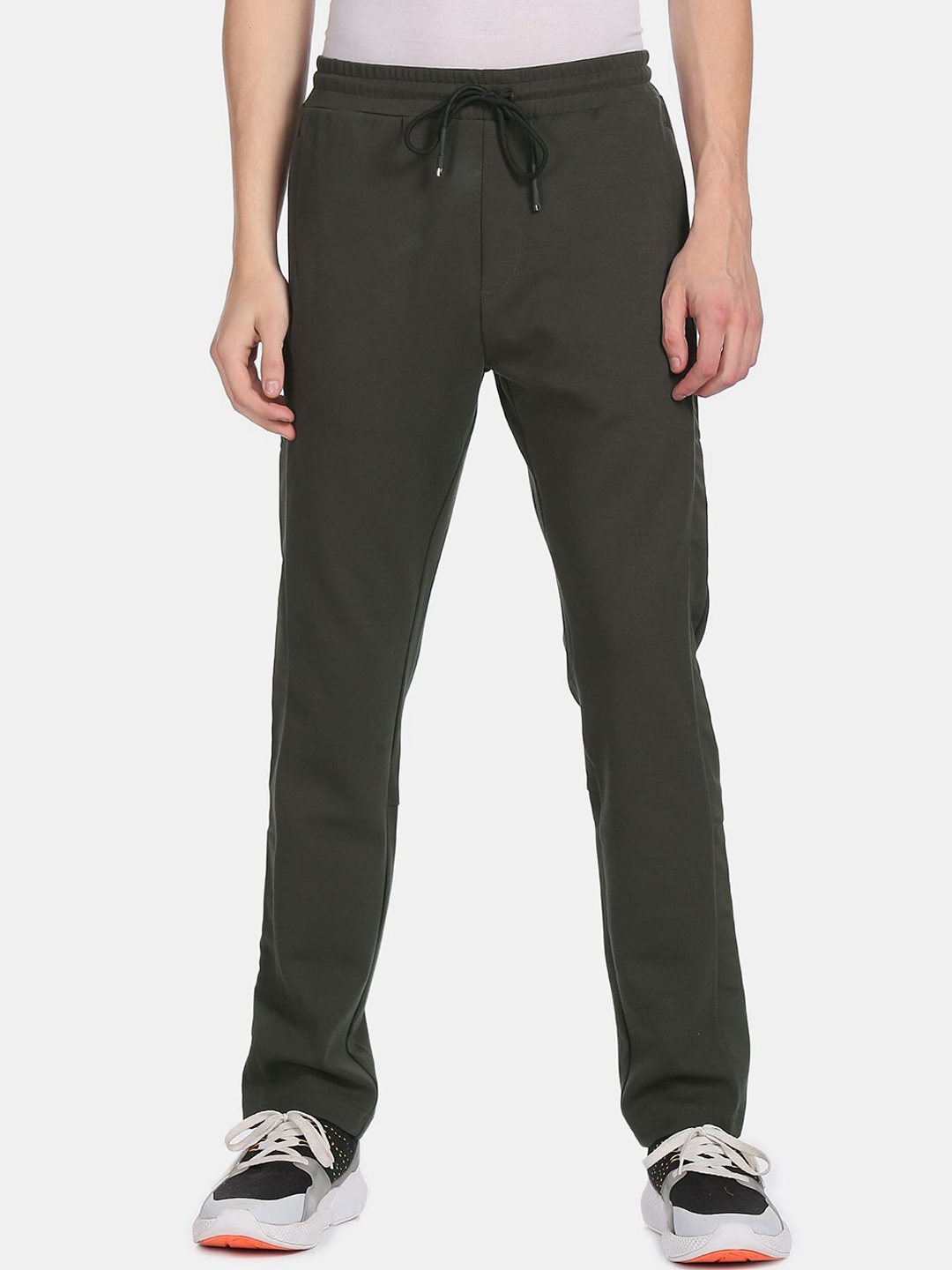 

Arrow New York Men Olive Green Joggers Cotton Blend Trousers