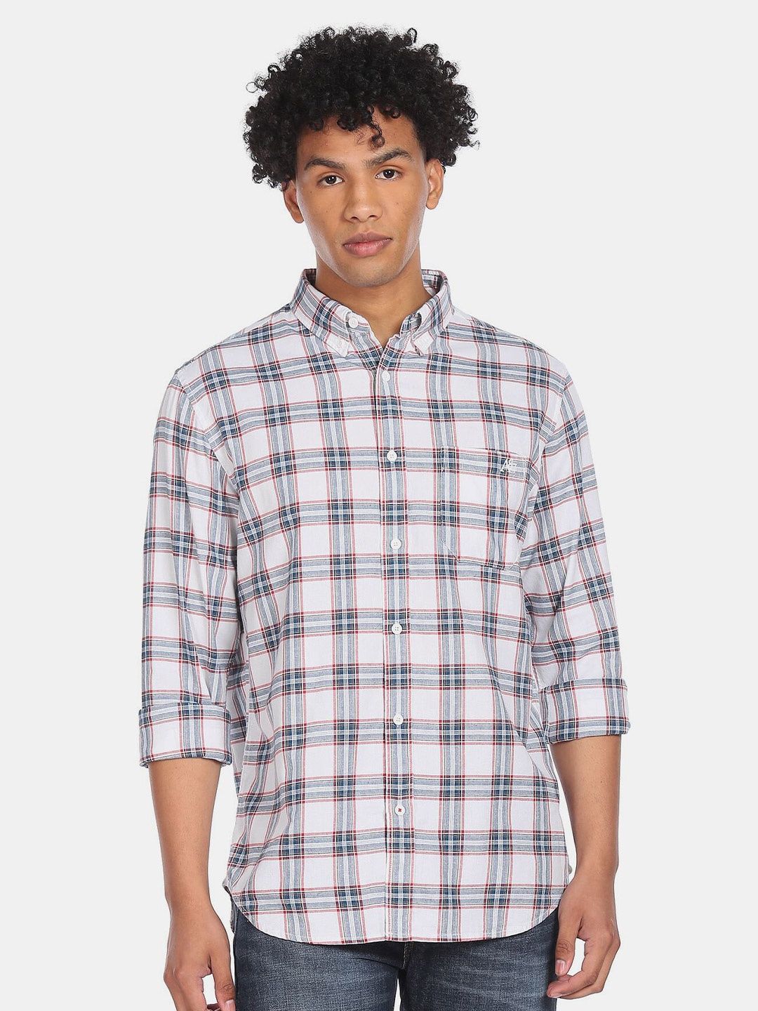 

Aeropostale Men White Tartan Checks Checked Casual Shirt
