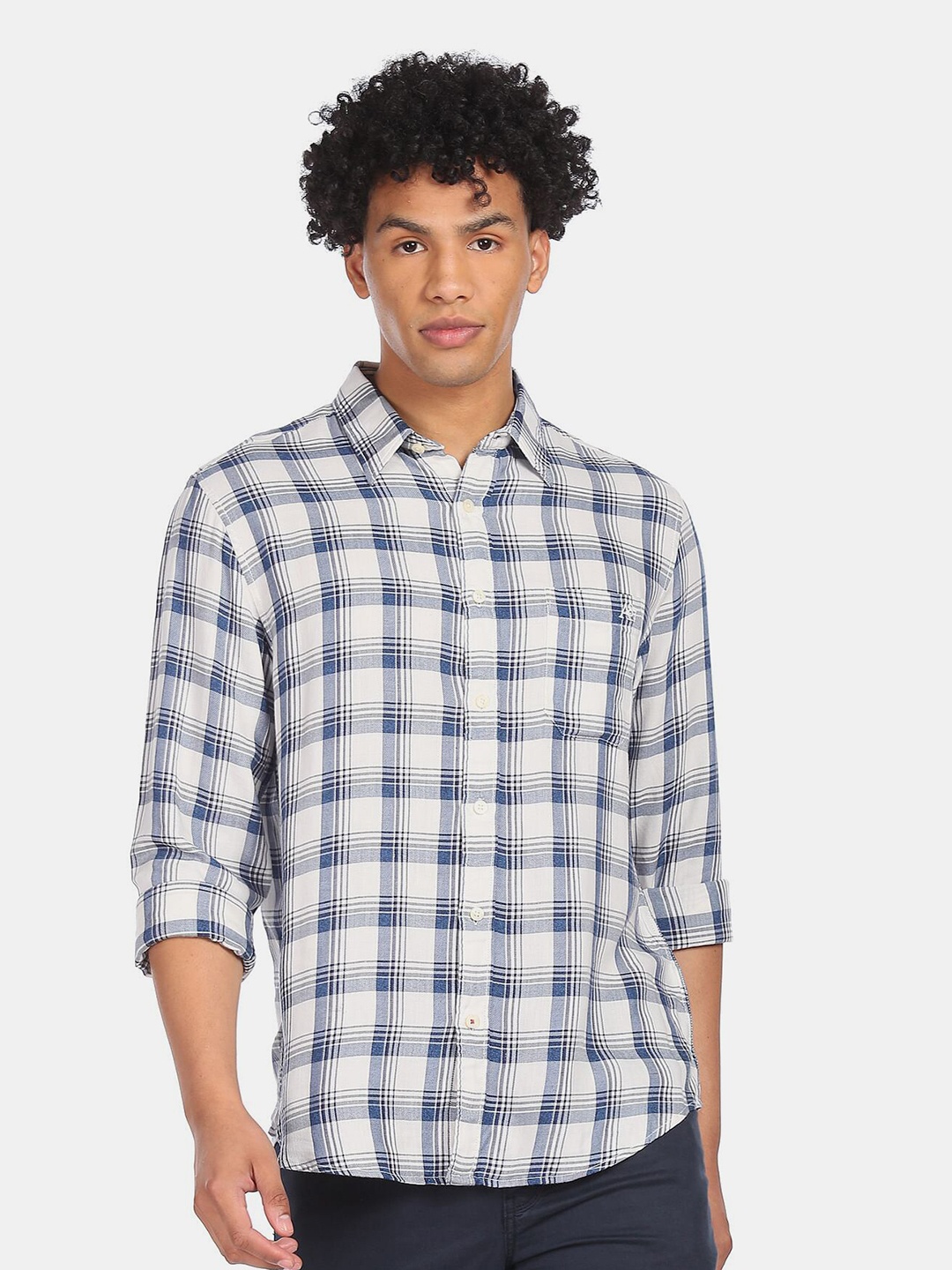 

Aeropostale Men White Checked Pure Cotton Casual Shirt